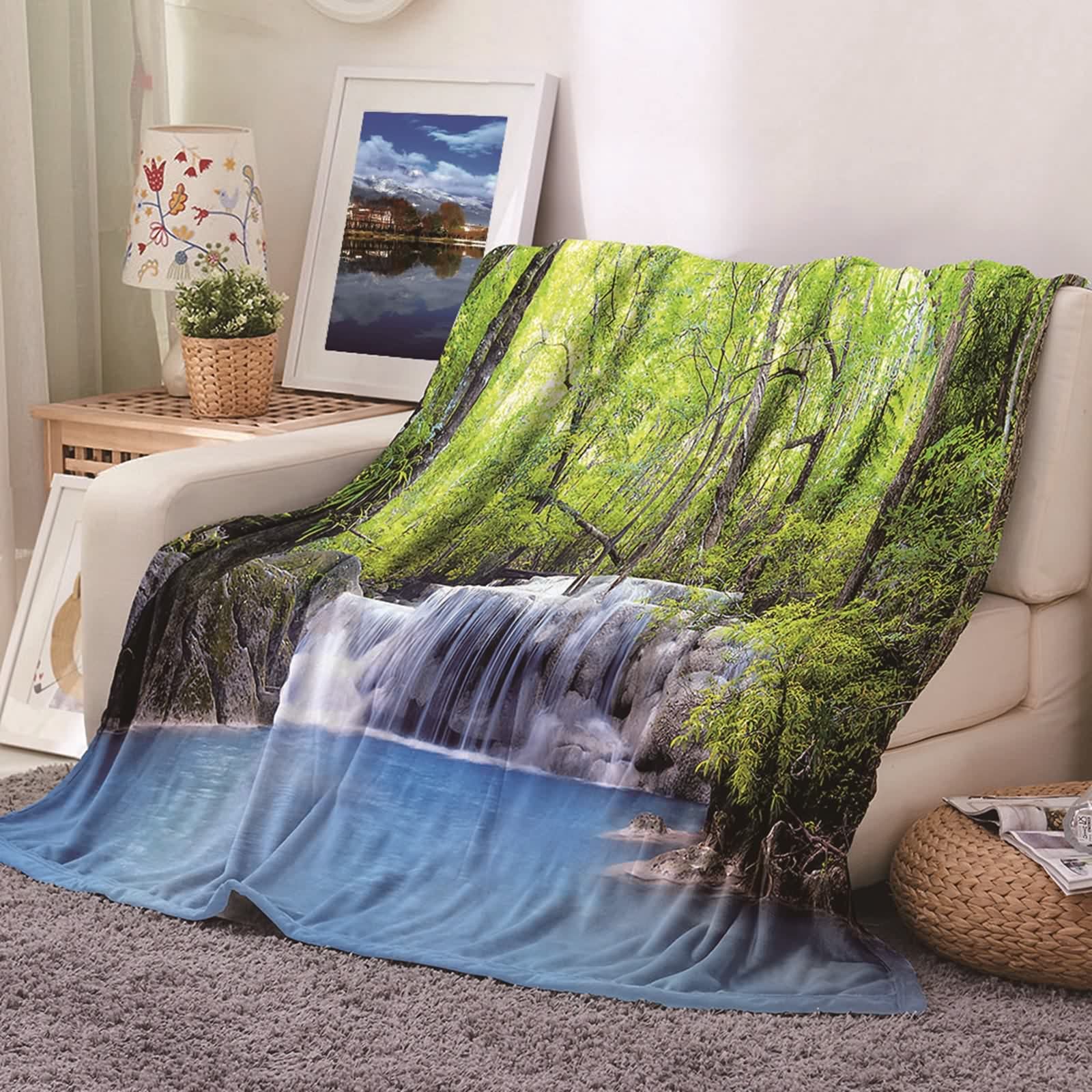 Plaid chaud et doux pour canapé KnSam avec motif cascades vert bleu pour vos soirées cocooning