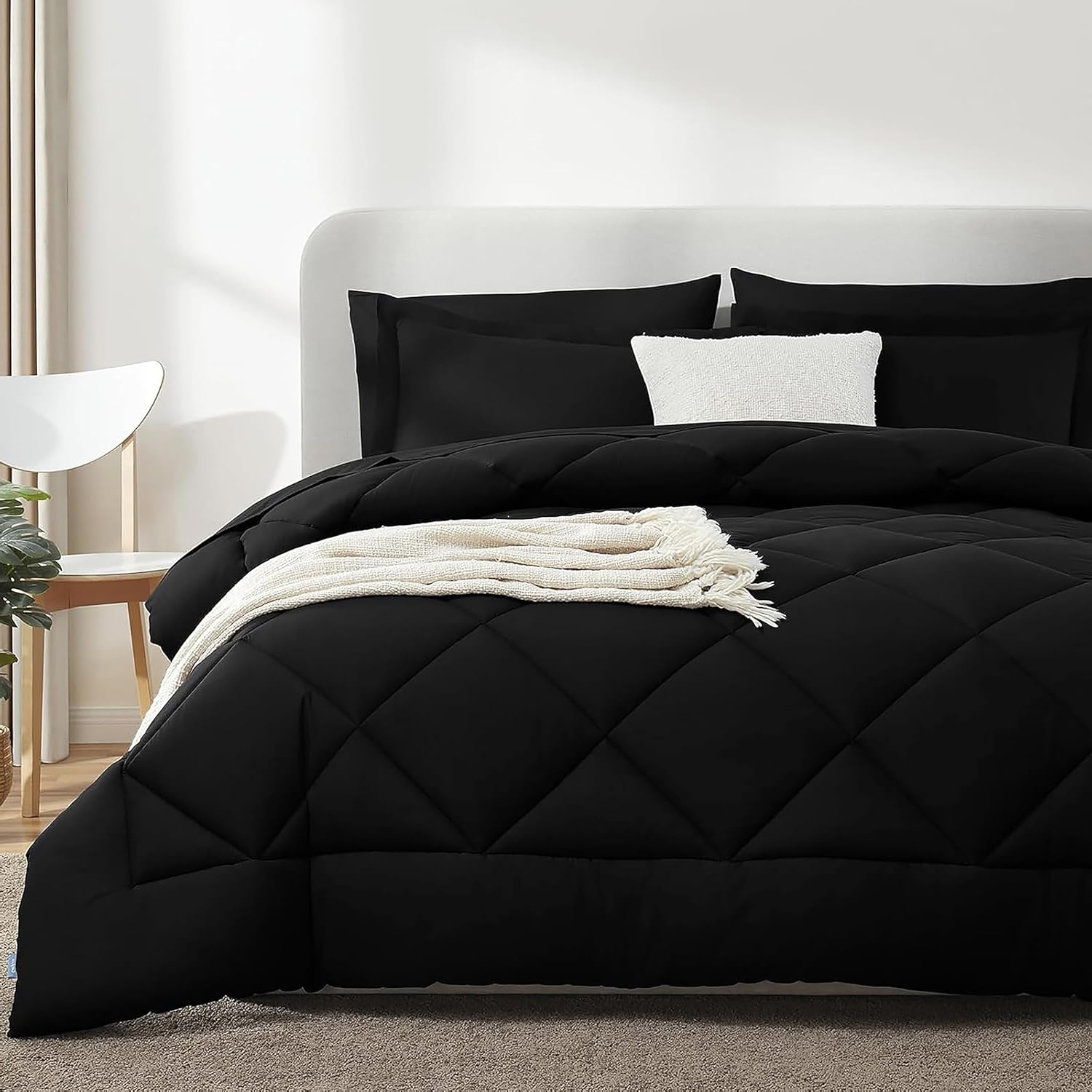 Sleepdown 7 Piece Bed in a Bag Queen Comforter Set with Sheets, All Season Ultra-Soft Lightweight Microfiber Comforter - Black, Queen