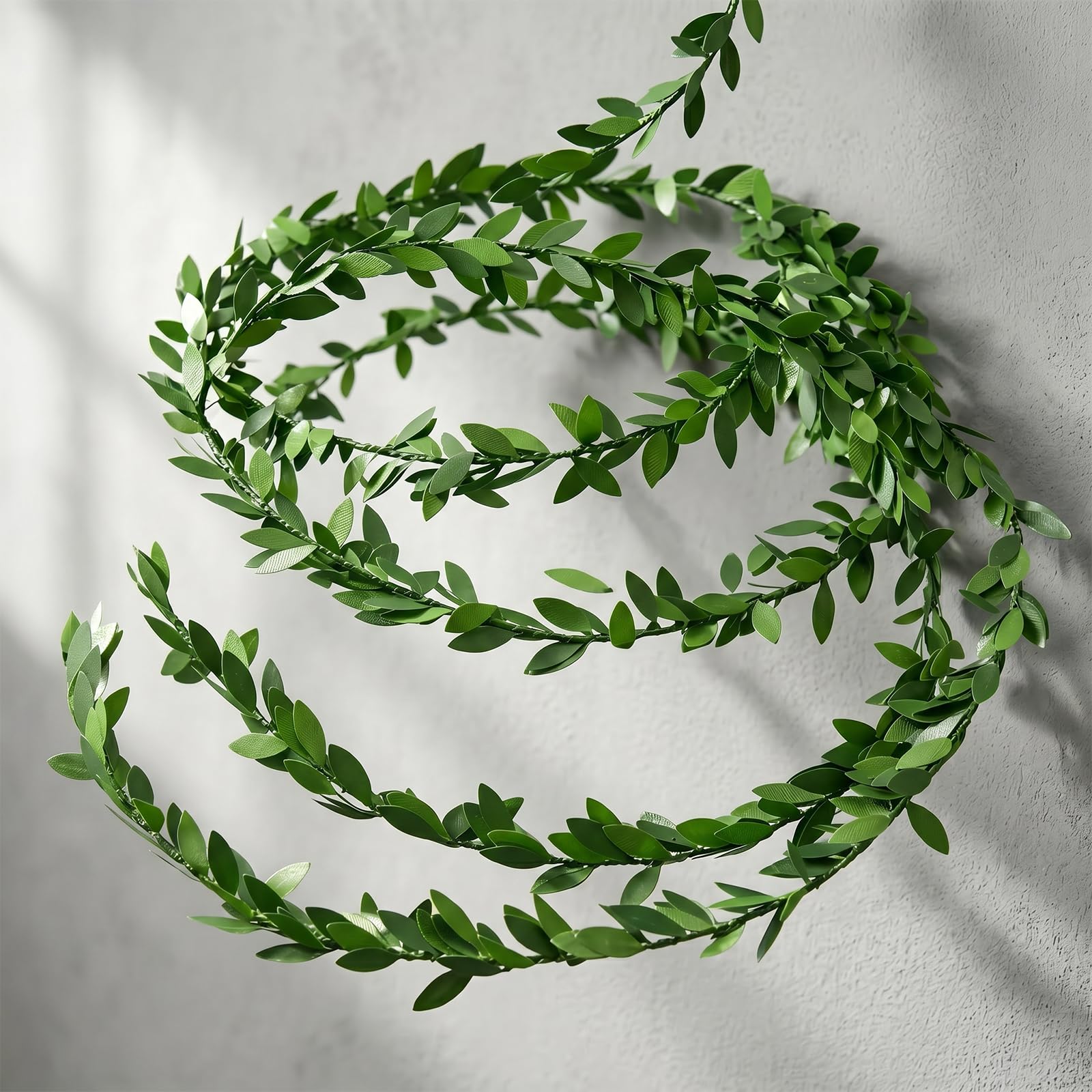 Tivleed Fake Ivy Vines Garland - 7.5m Bendable Artificial Ivy with Flexible Wire, Realistic Leaves for Wall Home Party Wedding Decor