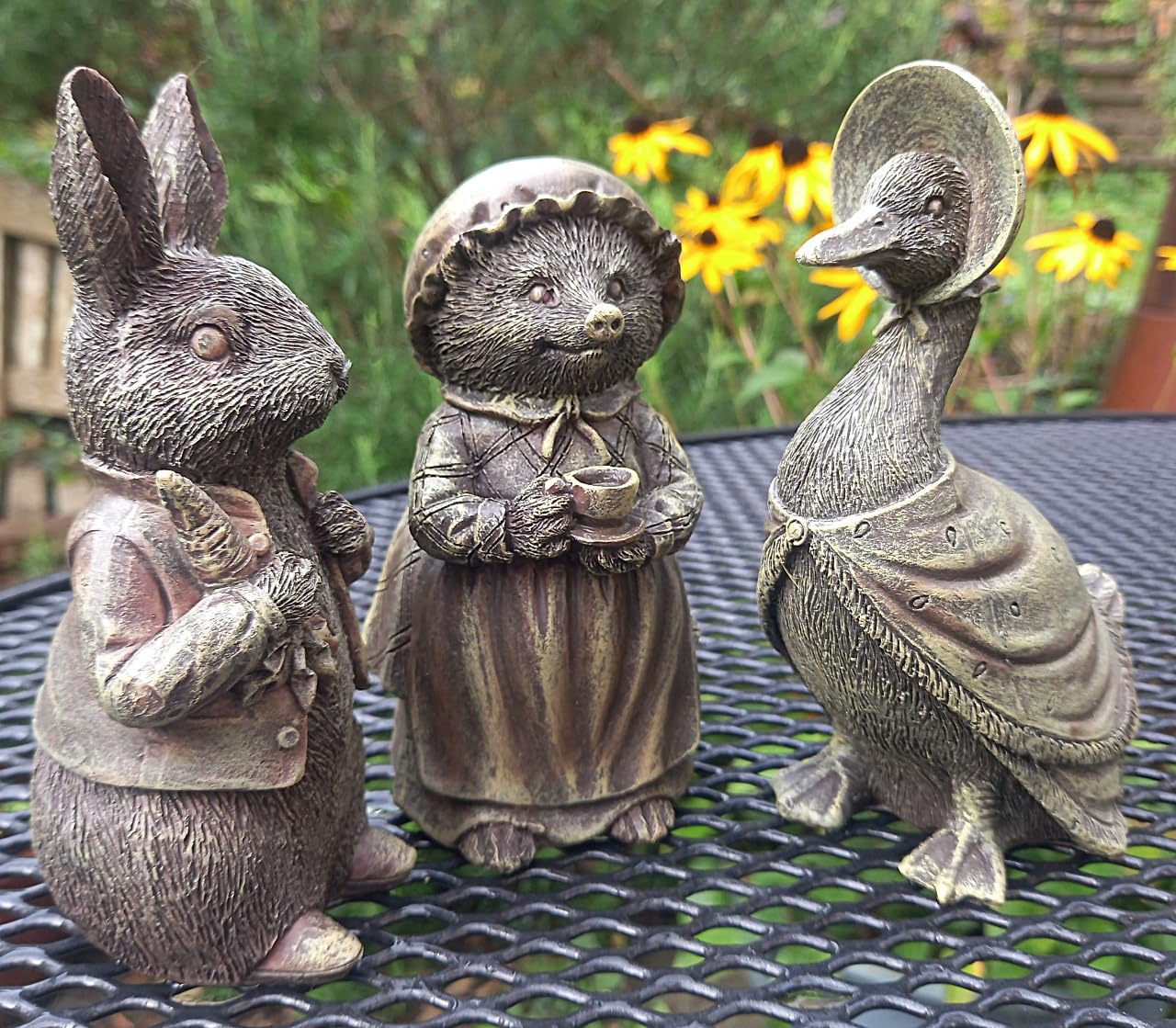 Inspirational Gifting Mini Peter Rabbit and friends set 15cm tall - including Peter Rabbit, Mrs Tiggywinkle and Jemima Puddleduck!