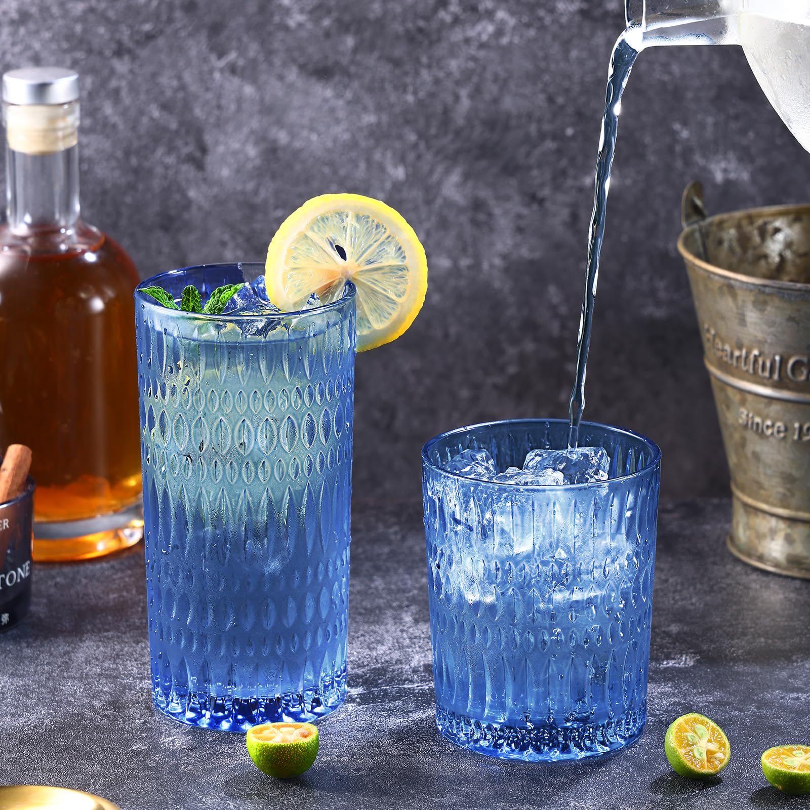 Glassware Trinkgläser Set mit 8 Highball-Gläsern und 284 ml gerippten Glasbechern, Vintage-Glaswaren für Wasser, Saft, Cocktail (Weihnachtsrot)