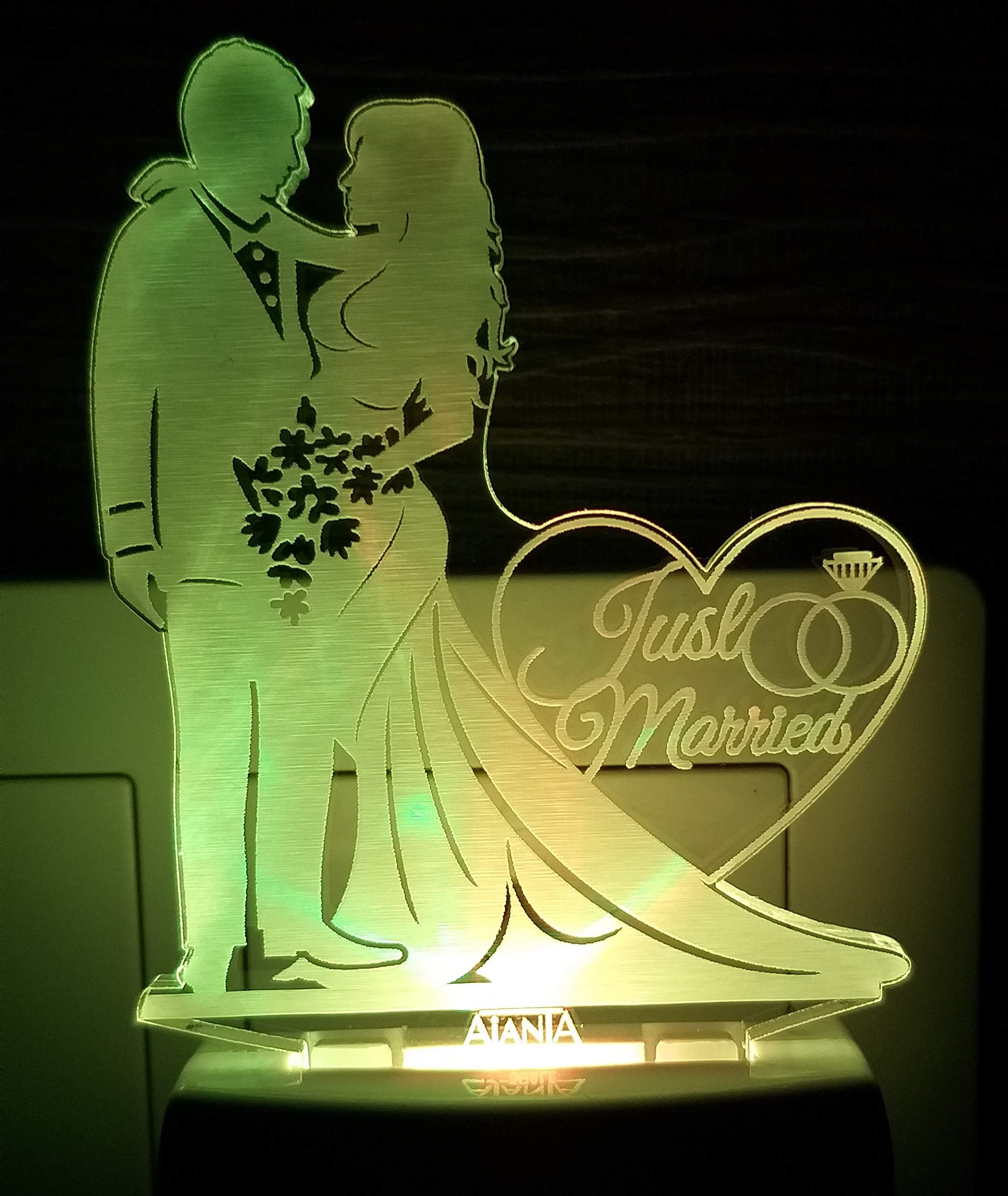 Romantic Love Couple 3D Night Lamp (Multicolour)