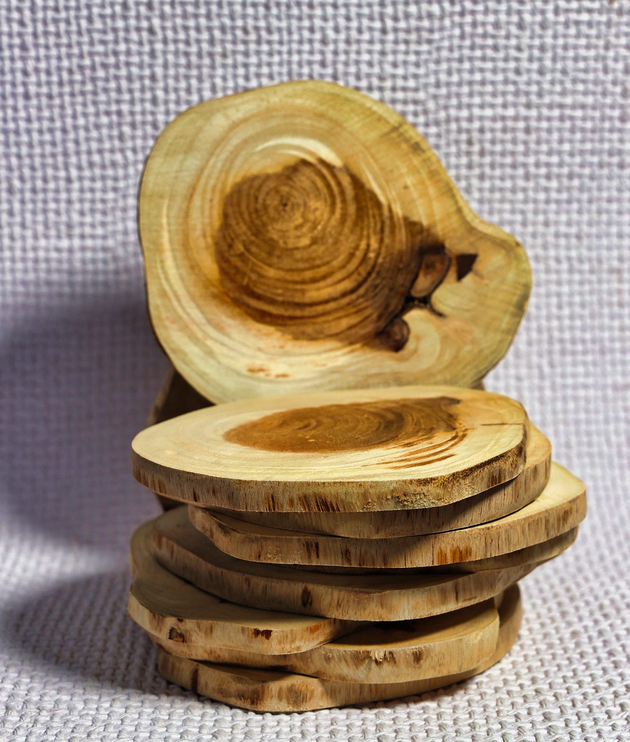 Kanak Handicraft Teak Wood Slice for Art Galary, Resturant, Library, Office etc 4 inch, 5 Pieces Pack