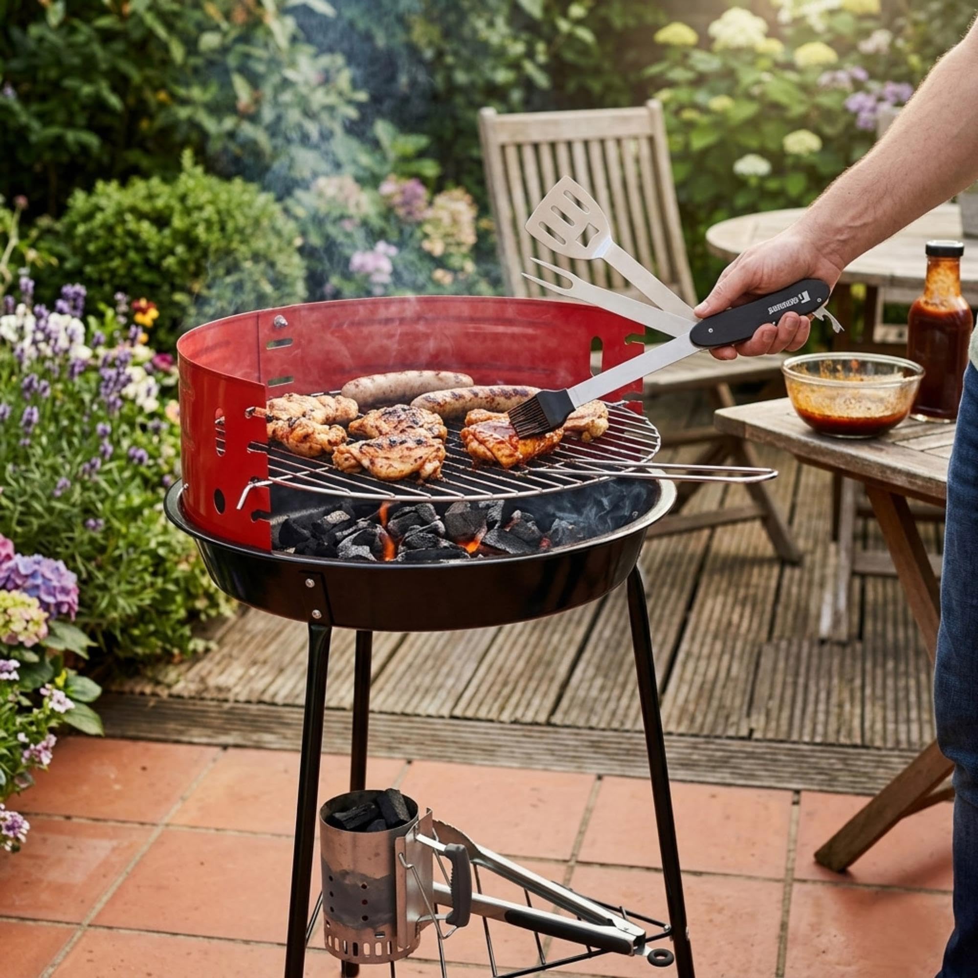 Well Home Barbacoa de 3 patas con Parrilla cromada en color negro 32x33x55cm + Set de Utensilios 5 en 1 para barbacoa Negro