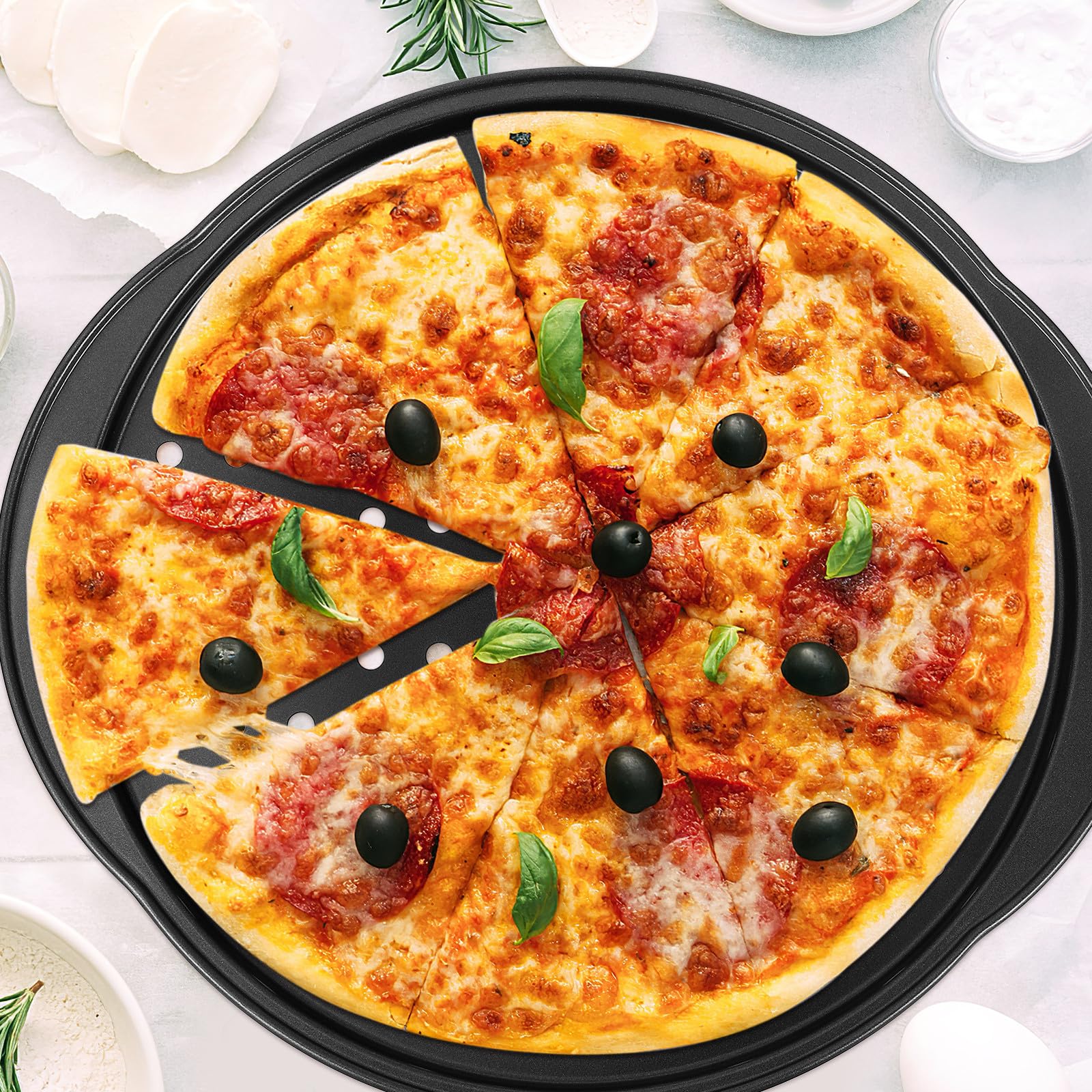 Lurrose 4 Stück Pack Antihaft Pizzableche aus Kohlenstoffstahl mit Belüftungslöchern Runde Backformen Ofenfest für Einsatz in Küche Zuhause und Gastronomie