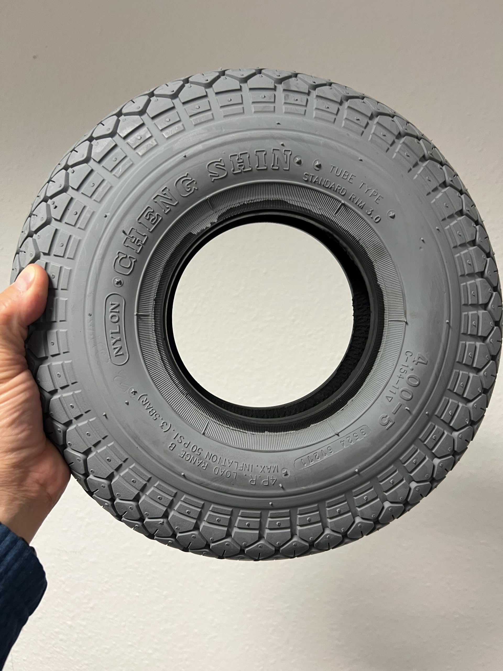 CST Rollstuhlreifen 4.00-5 (330x100), 4 PR, grau, Blockprofil Reifen Rollstuhl Elektromobil, Scooter