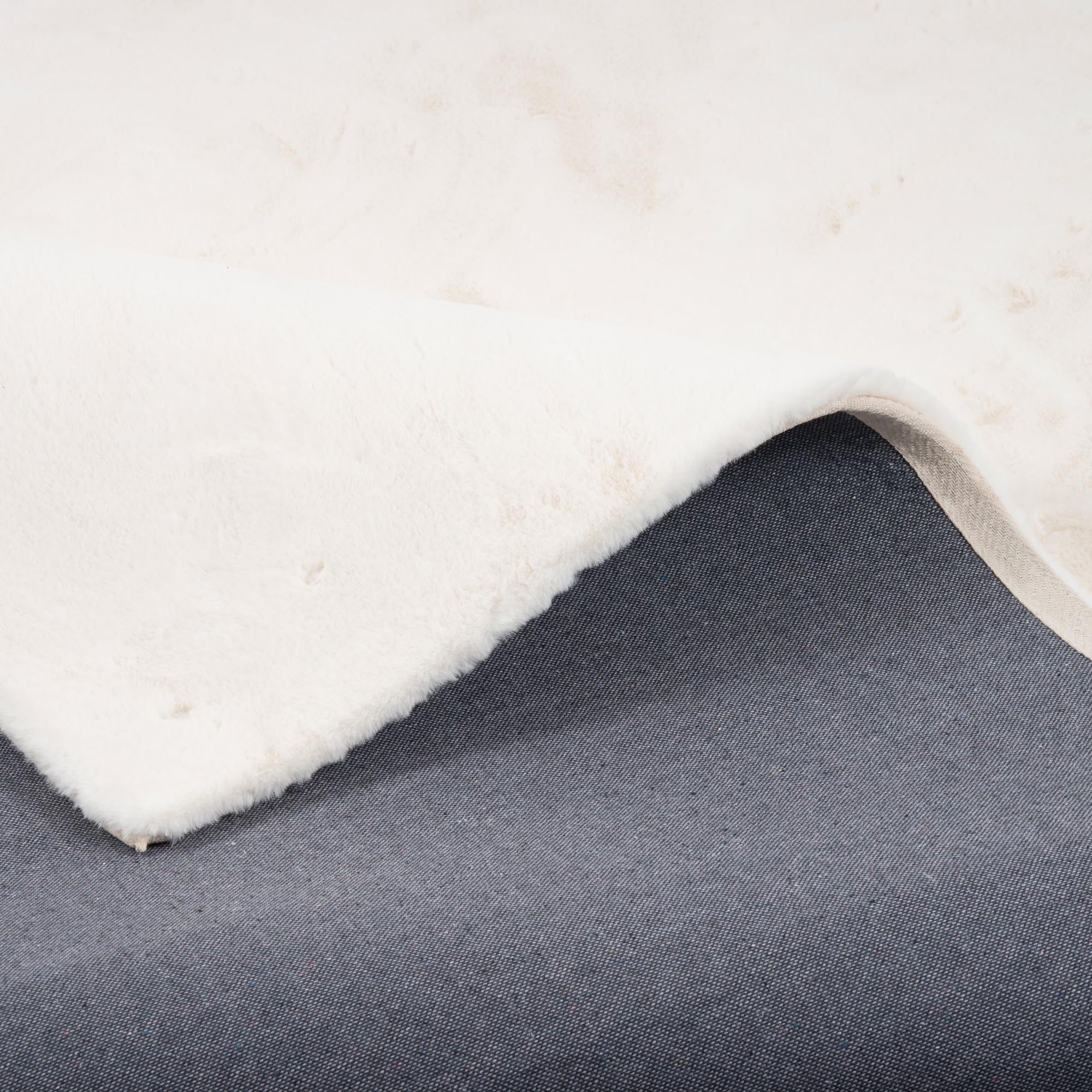 Pergamon Plush - Tapis de Luxe en Fourrure synthétique Super Douce - Blanc