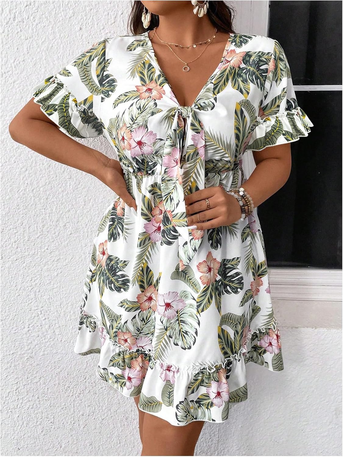 SOLY HUX Women's Plus Size Boho Floral Print Short Sleeve Dress Ruffle Hem V Neck Short Dresses - Image 4