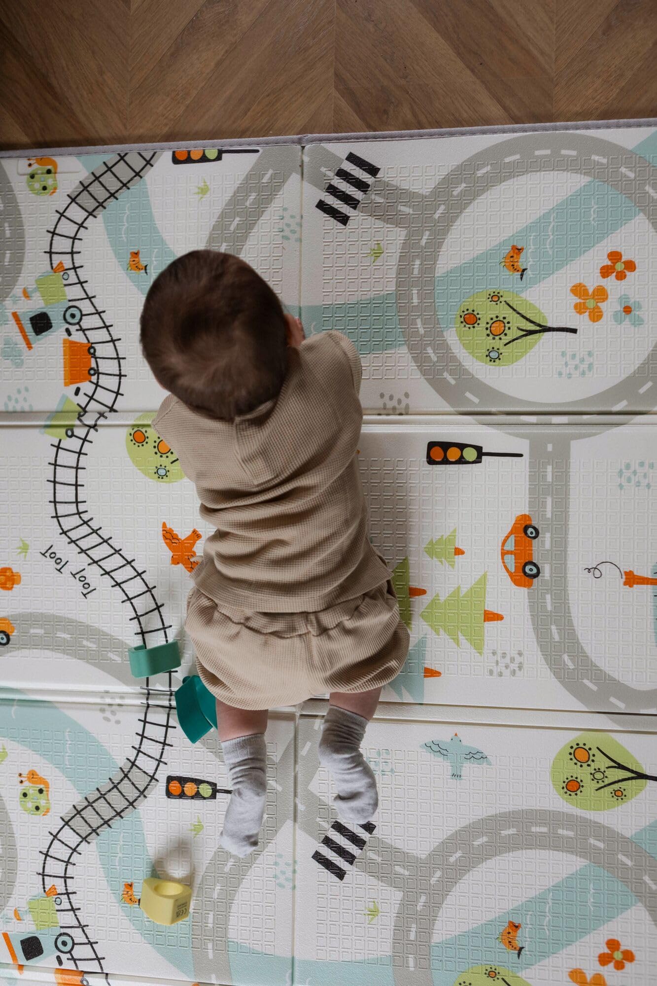 Nuby Alfombra de Juego Plegable Reversible, fácil de Limpiar, Reversible, Impermeable, Adecuada Desde el Nacimiento (Carretera)