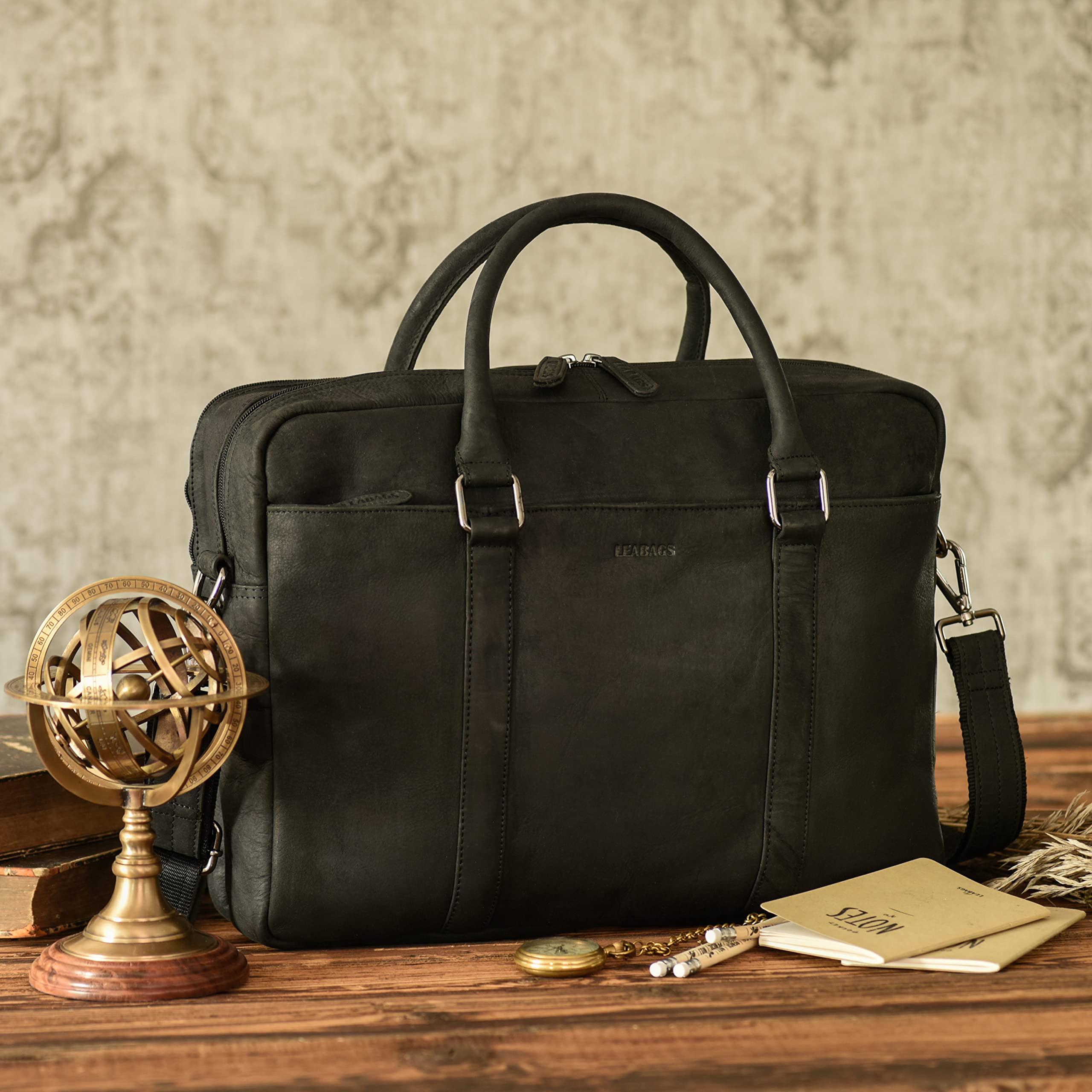 LEABAGS Leder Aktentasche Herren & Damen I Echtleder Laptoptasche bis 16 Zoll I Umhängetasche mit Schultergurt I Schultertasche I Messenger Bag I Arbeitstasche I Lehrertasche