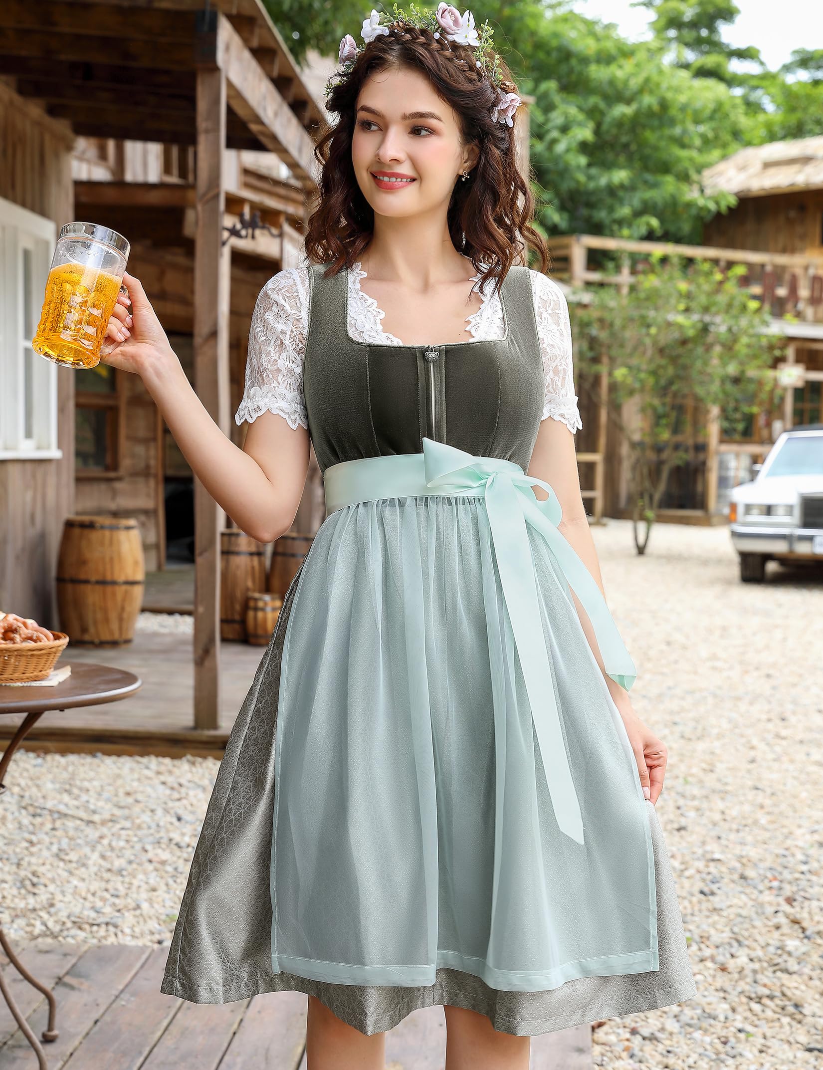 Amazon.com: KOJOOIN Women's German Dirndl Dress Oktoberfest Costume Dresses  for Bavarian Oktoberfest Festival 3pcs-Light Green S : Clothing, Shoes &  Jewelry