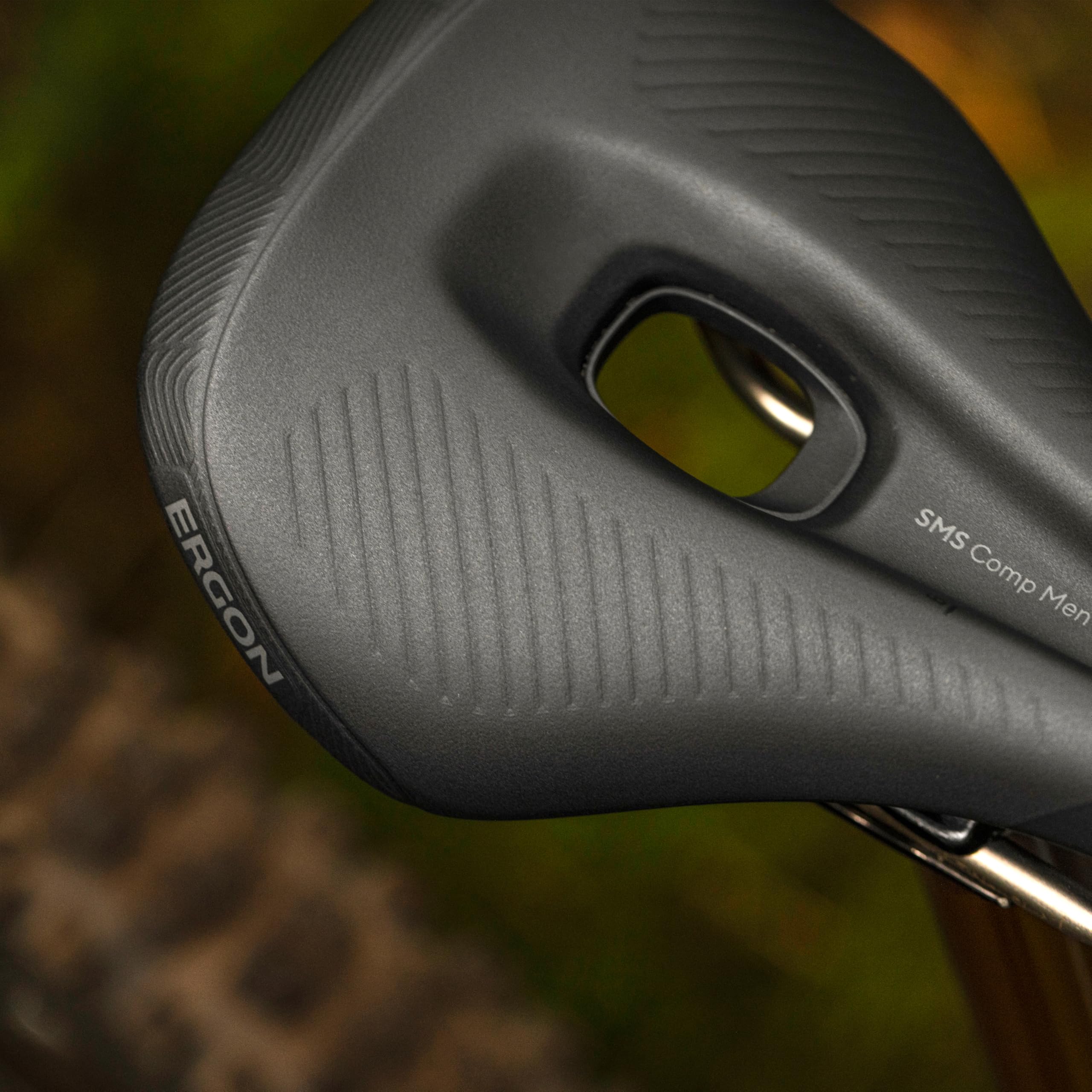 Amazon.com : Ergon SMS Comp Men's Bike Saddle – Ergonomic Bicycle