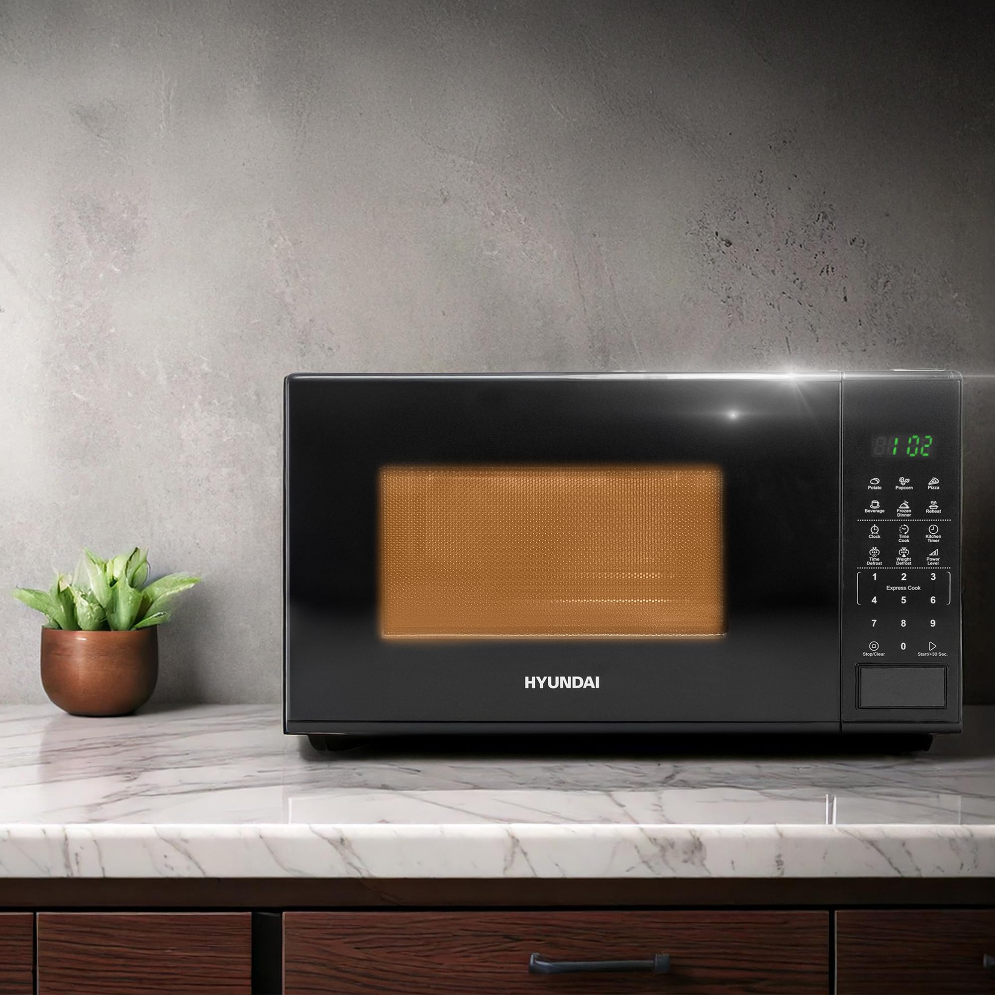 Hyundai 800W 20L Black Digital Microwave, Stainless Steel Interior, 11 Power Levels, Automatic Defrost, 6 Auto Cook Modes, Clock and Timer, Digital Controls, Easy Clean & Child Lock — view 7
