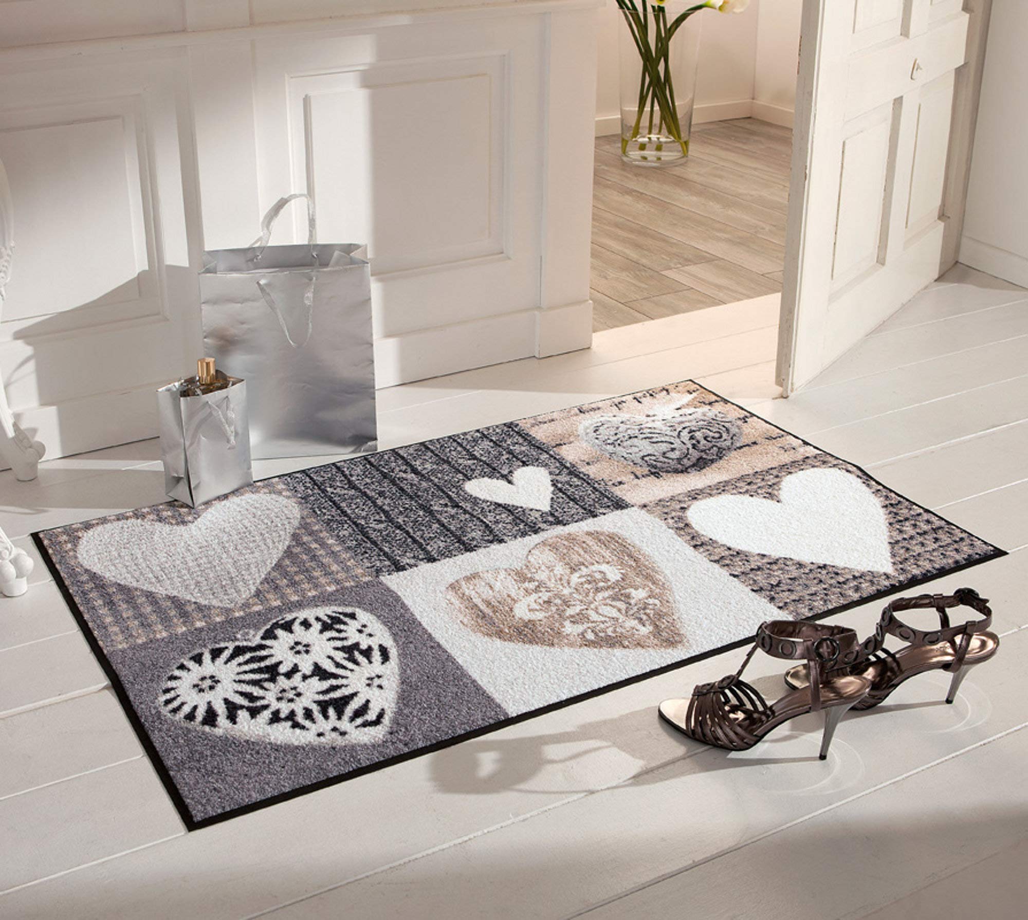 Salonloewe Washable Doormat with Alps Happiness Heart 75x120 cm Grey