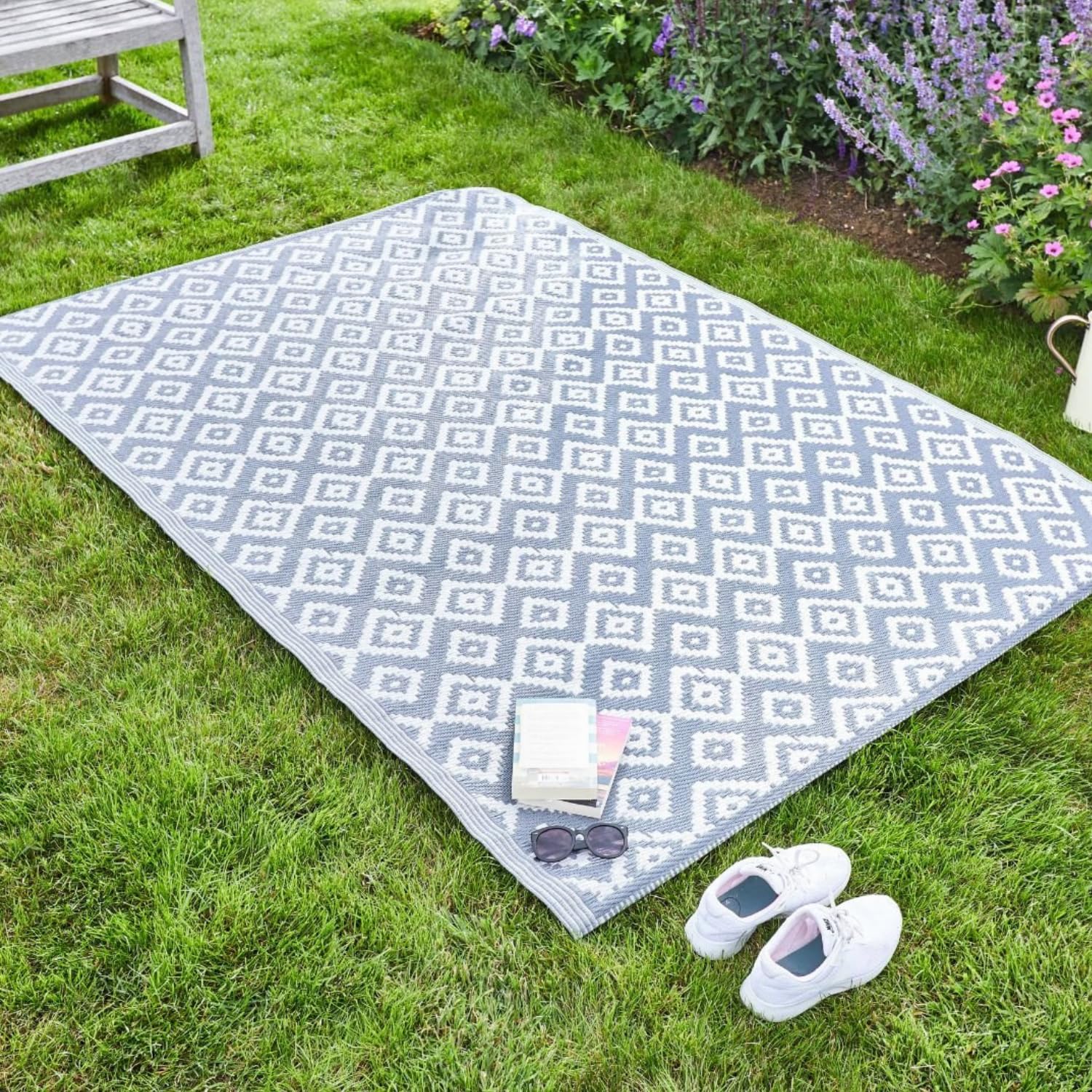 Marco Paul 150 x 210cm Large Outdoor Rug - Grey Diamond Design Waterproof Garden Rug - Reversible Outdoor Mat for Patio Balcony Deck Poolside, Lightweight Camping Rug, Portable Picnic Blanket,