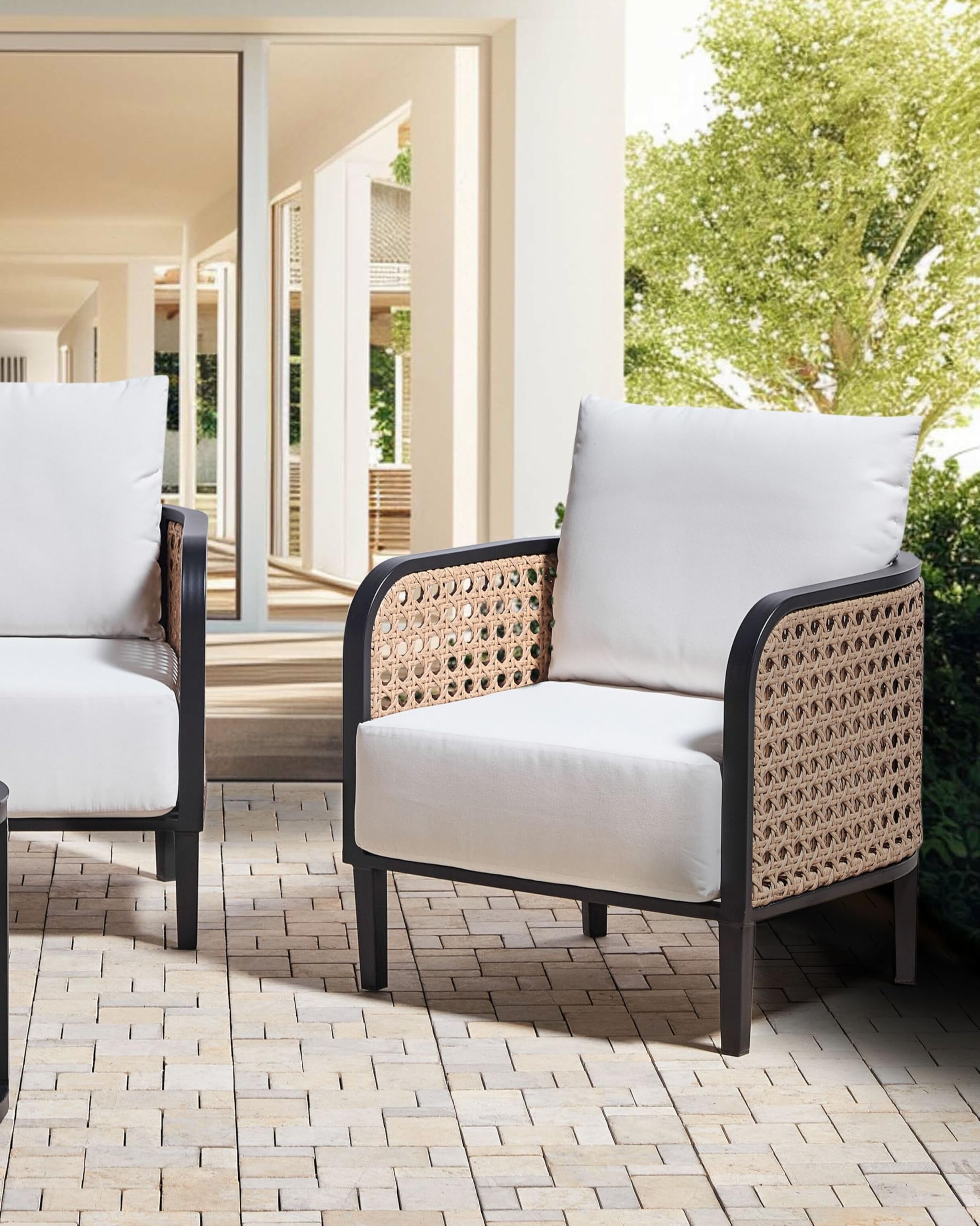 Beliani Sillón de jardín Exterior Metal de Aluminio con Cojines Gruesos Blanco Crema Impermeable Respaldo Trenza vienesa ratán sintético Montefalco