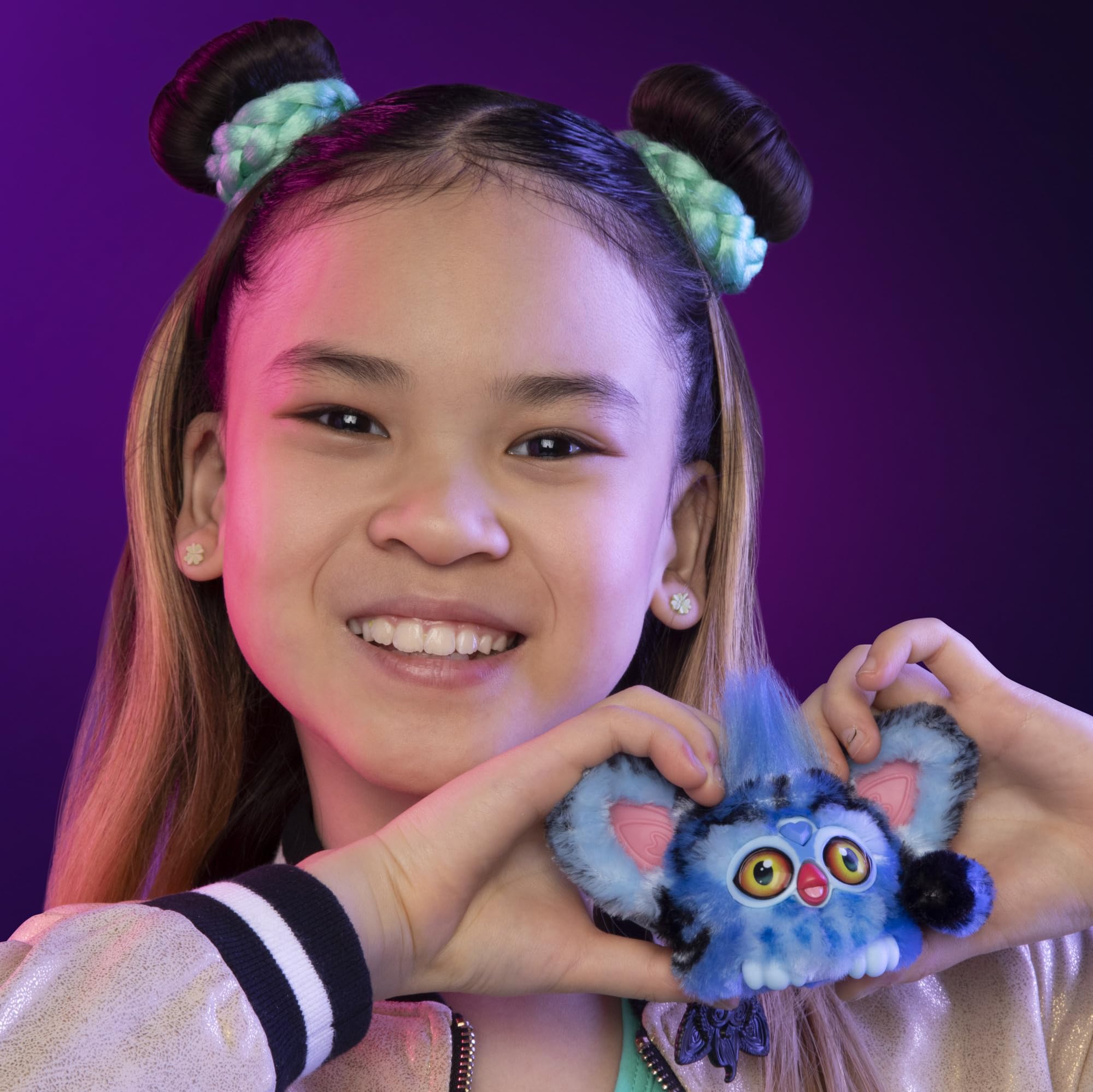 Furby Furblets Tygrys Derpy z filmu K-popowe łowczynie demonów, miniaturowa pluszowa elektroniczna zabawka kolekcjonerska w skali 7,6 cm