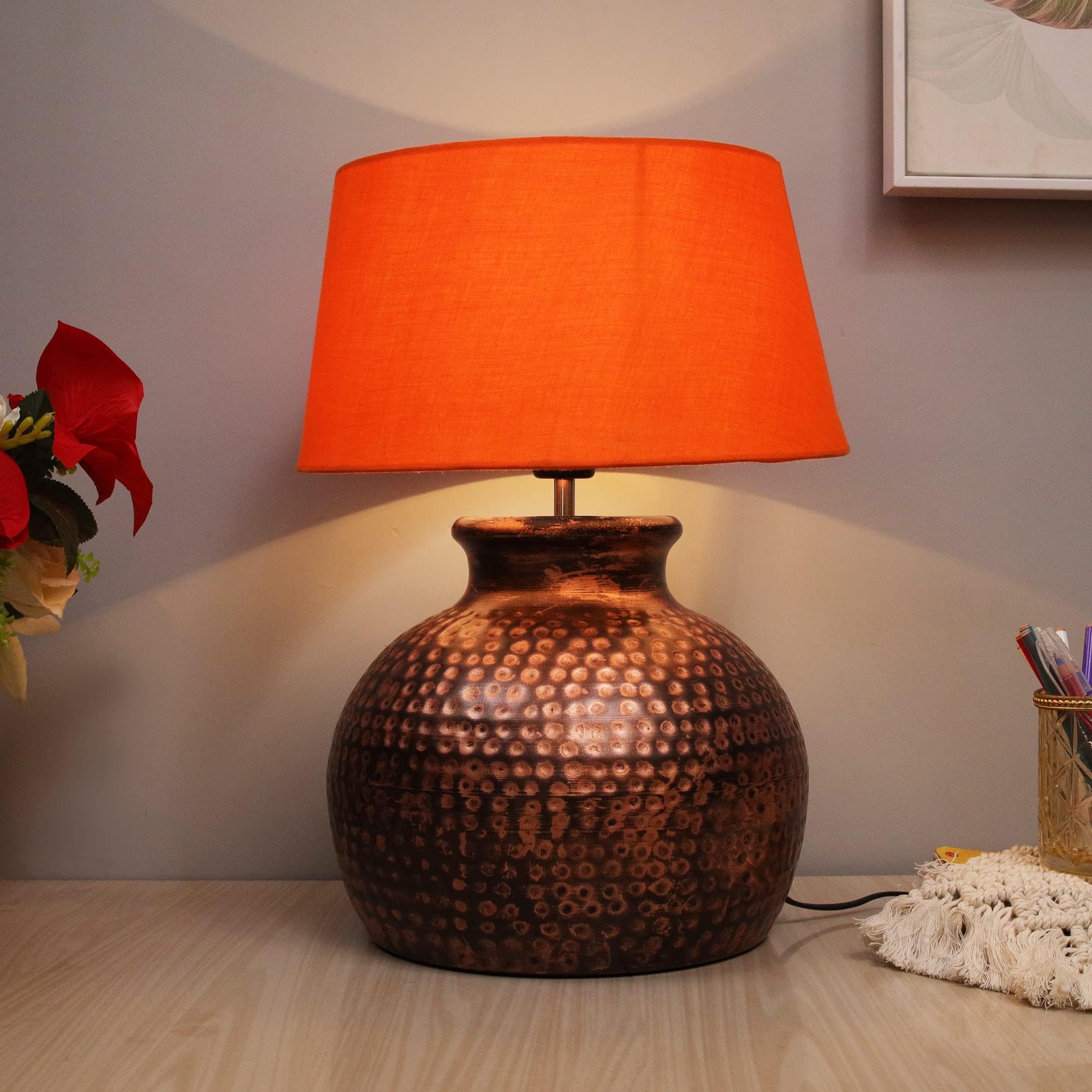 Homesake Antique Hammered Table Incandescent Lamp Oil-Rubbed Bronze Metal Linen Drum Shade For Living Room Family Bedroom, (Pot, Orange)
