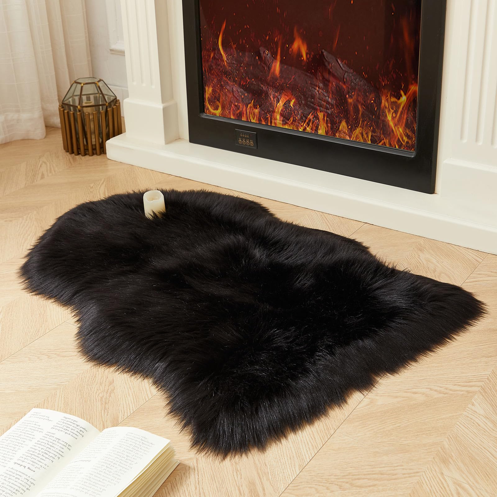 AMTOVO Kunstfell-Teppich, schwarzer kleiner Flächenteppich, flauschiger Schaffell-Teppich, flauschig, ultraweich, 60 x 91 cm, Zottelteppiche für Schlafzimmer, Sofa, Überwurf, Kissen, Raumdekoration