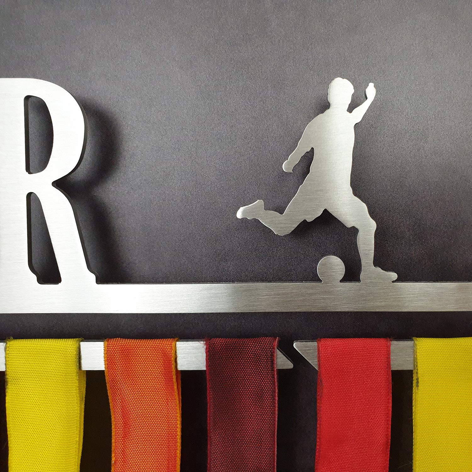 Soccer - Medaillen Aufhänger - Wandhalterung für Fußballspieler, Fußball, Football - Medaillenhalter - Sport Medal Hanger - Gebürsteter Edelstahl - 100% Made in Italy
