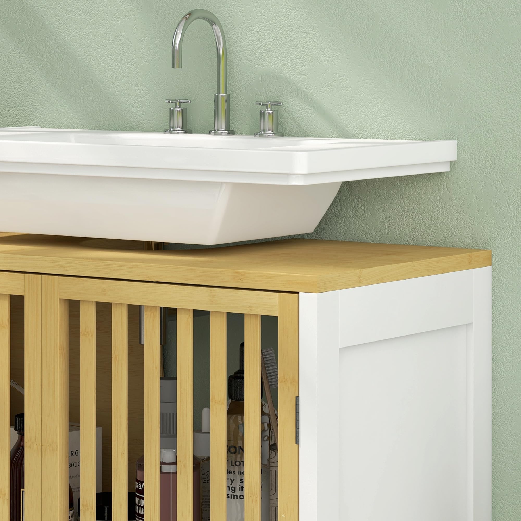 HOMCOM Mueble para Debajo del Lavabo Armario de Almacenamiento Bajo Lavabo de Bambú con Estante Ajustable y Puerta Doble Carga 30 kg 60x30x70 cm Blanco y Natural
