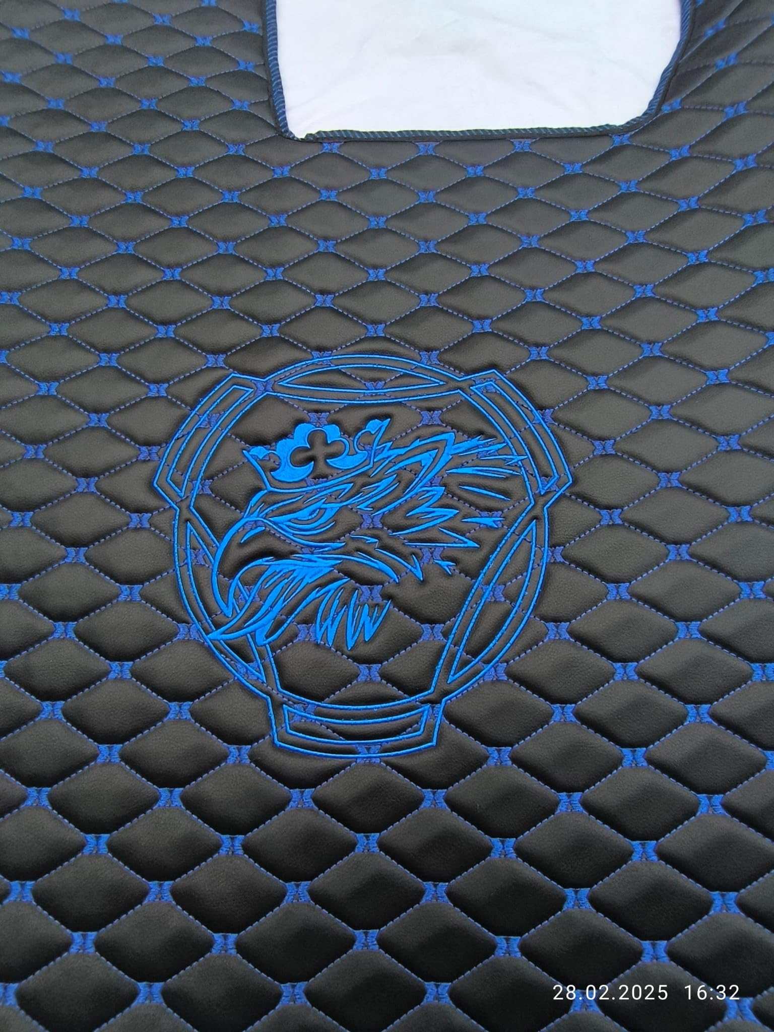 Alfombrillas para camiones compatibles con SCANIA R 2018+ asiento del copiloto con muelles (tela negra, hilos azules)