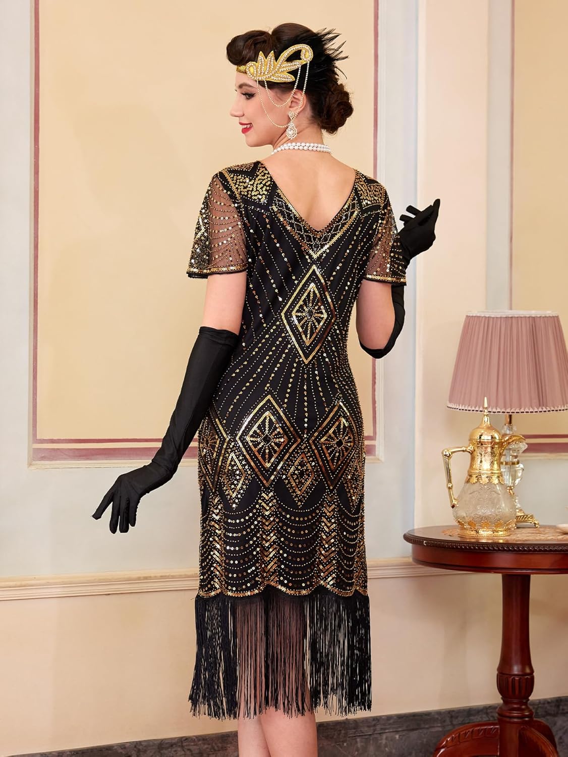 1920s Dresses for Women, Great Gatsby Dresses Roaring 20s for women, Sheer Beaded Sleeves Costume with accessories - Image 3