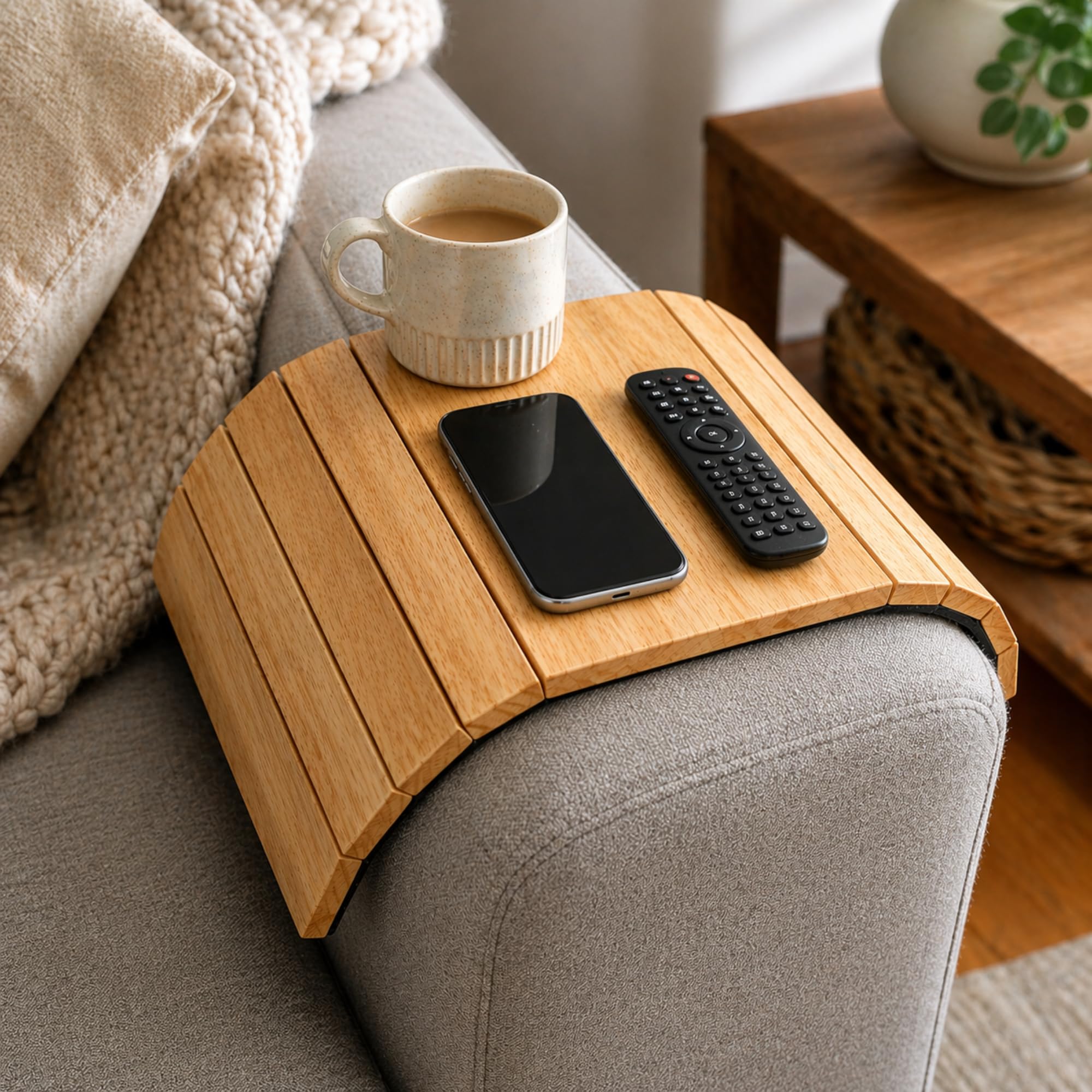 Sofa Arm Tray, Foldable Wooden Armrest Tray in Hevea Wood, Non-Slip Couch Arm Table for Drinks, Snacks, Remote & Phone, Space-Saving Sofa Organiser for Square and Rounded Armrests