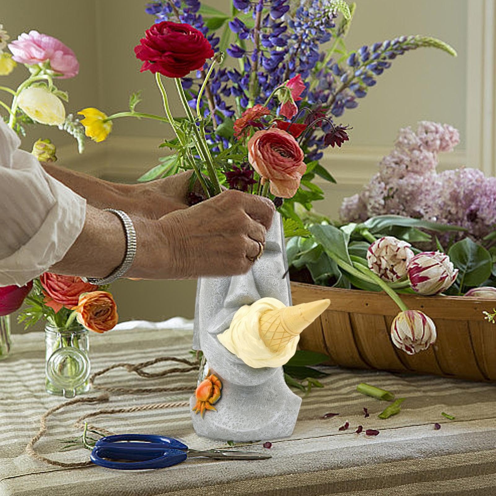 Amazon.co.jp: モアイ花瓶, モアイの石の島民の置物にアイスクリーム