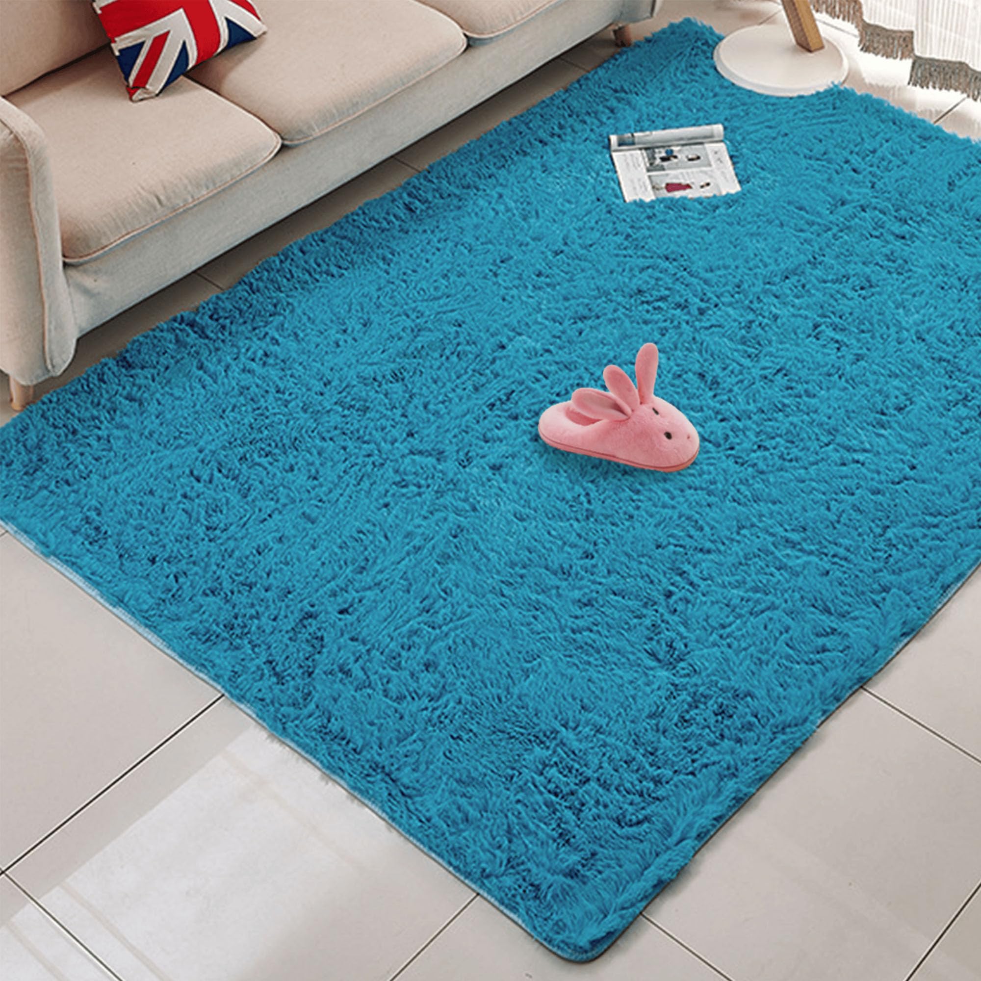 Grand tapis de salon shaggy bleu xxl moderne pour des soirées douces en famille