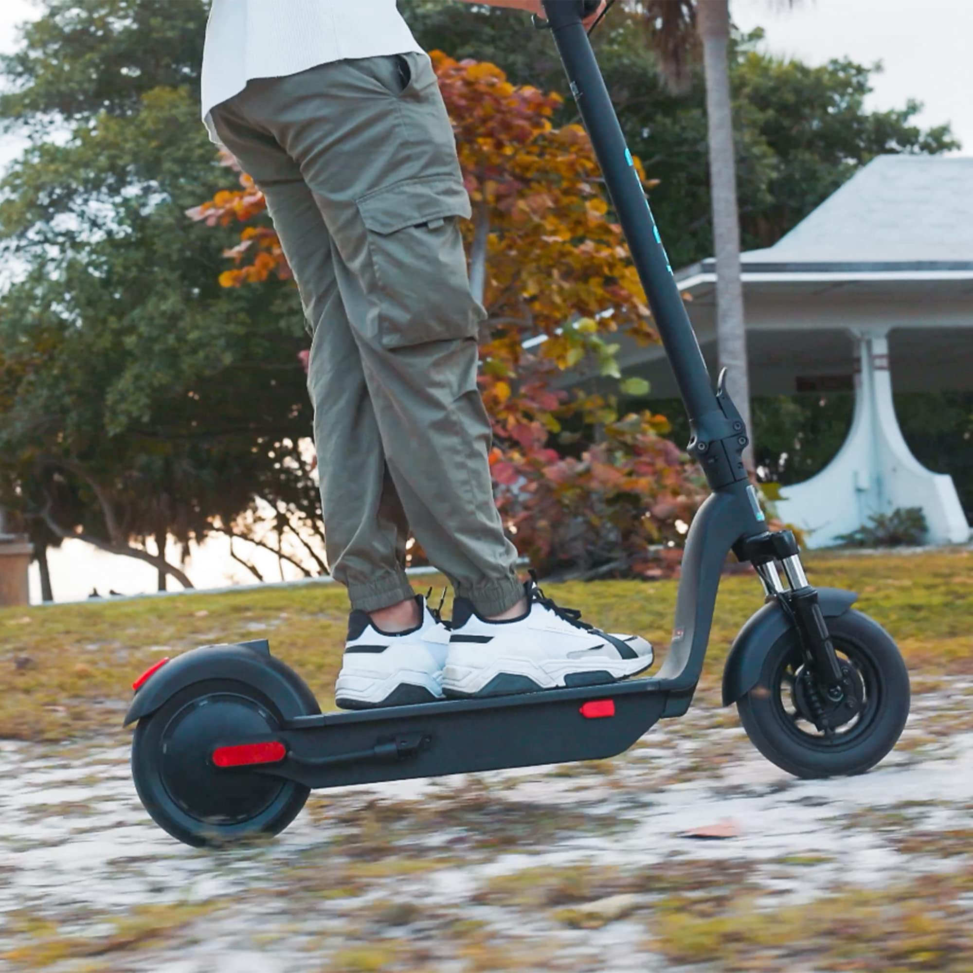 SmooSat MAX Electric Scooter Adults, 500W Powerful Brushless Motor, 18.