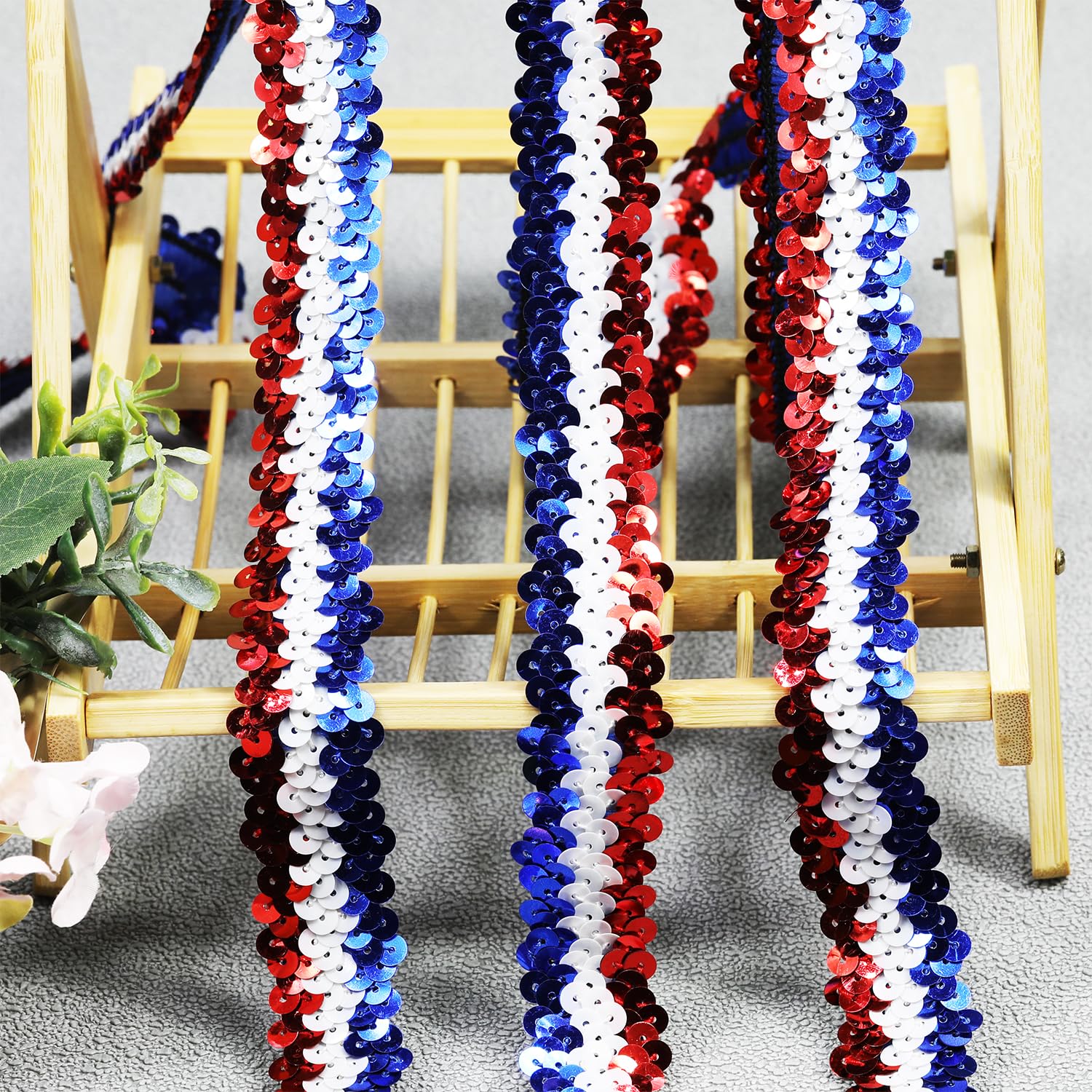 GORGECRAFT 14Yds Nero Nastro di Paillettes Trim Glitter Pizzo Paillettes Perline Nastro Strisce di 3 File Rotolo per Cucire Artigianato Natalizio Abbellimenti Costume Ornamento