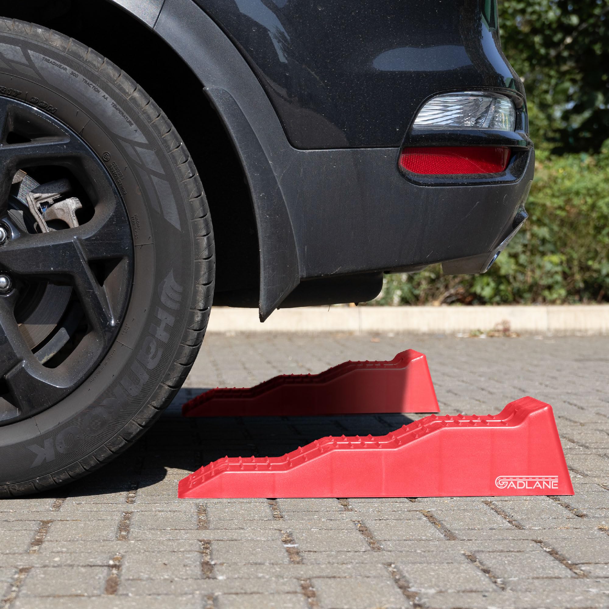 GADLANE Cunei per Camper - 2 Pezzi Livellatori per Camper Resistenti con Scanalature Antiscivolo - per Auto, Caravan e Rimorchi (Capacità: 4,5 Tonnellate) - Rosso