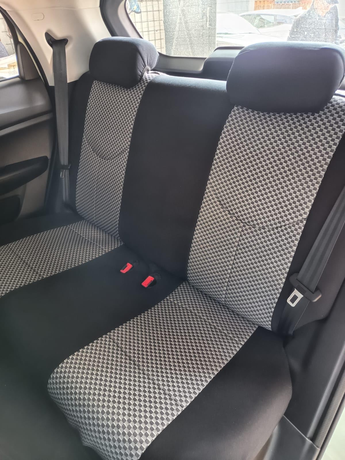 Italfodere Coprisedili Completi Compatibili con Leapmotor T03 Anteriori e Posteriori, Fodere Auto su Misura, Set Coprisedili Resistenti, Vari Colori