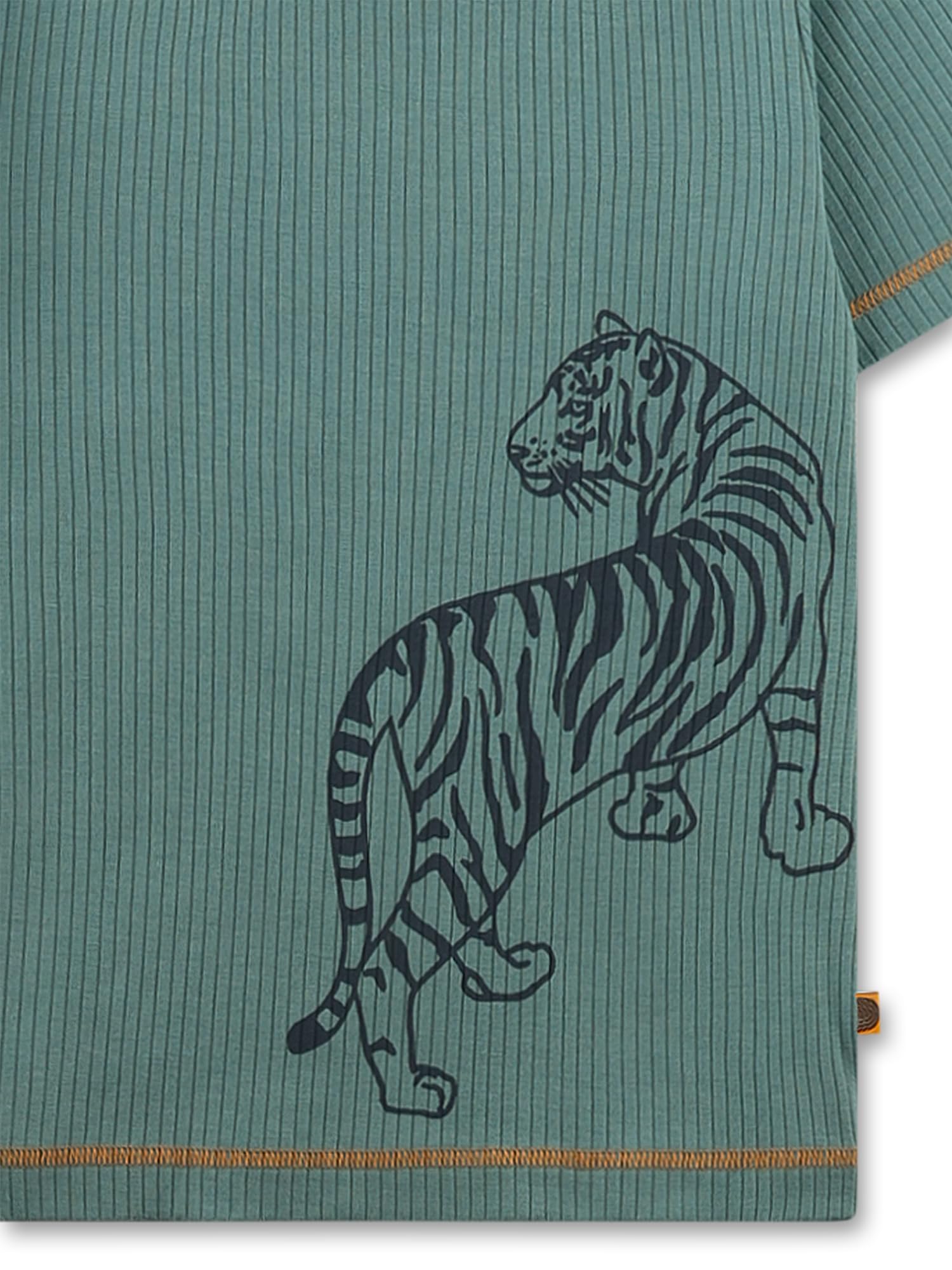 Sanetta Jungen-Schlafanzug kurz grün Tiger | Hochwertiger und bequemer Schlafanzug aus Viskose-Rippe.