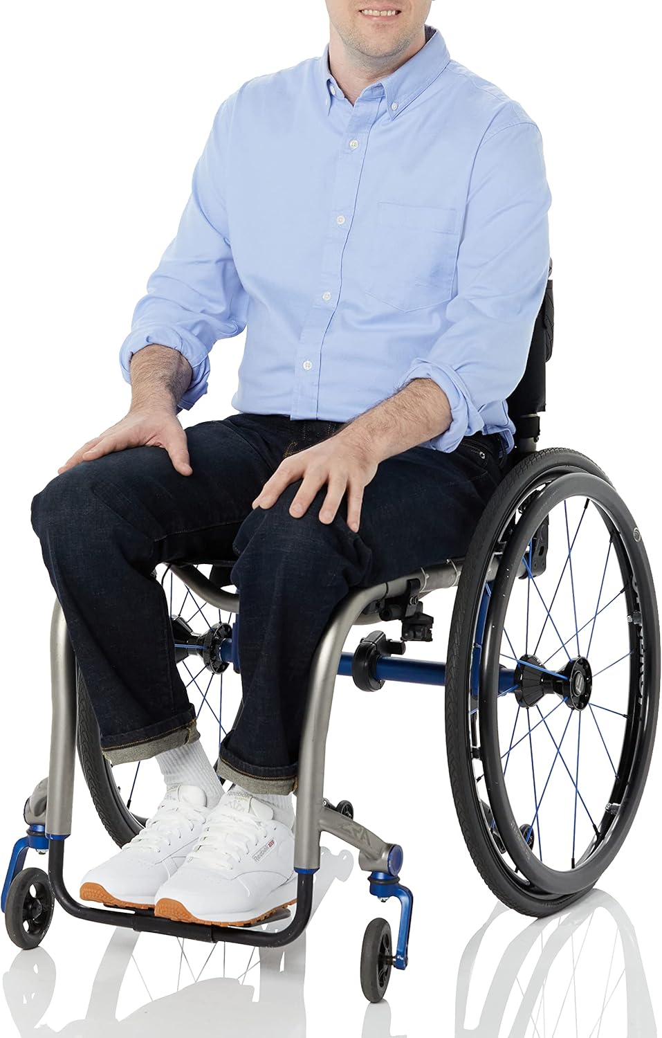 Amazon Essentials Men's Slim-Fit Long-Sleeve Stretch Oxford Shirt with Pocket - Image 3