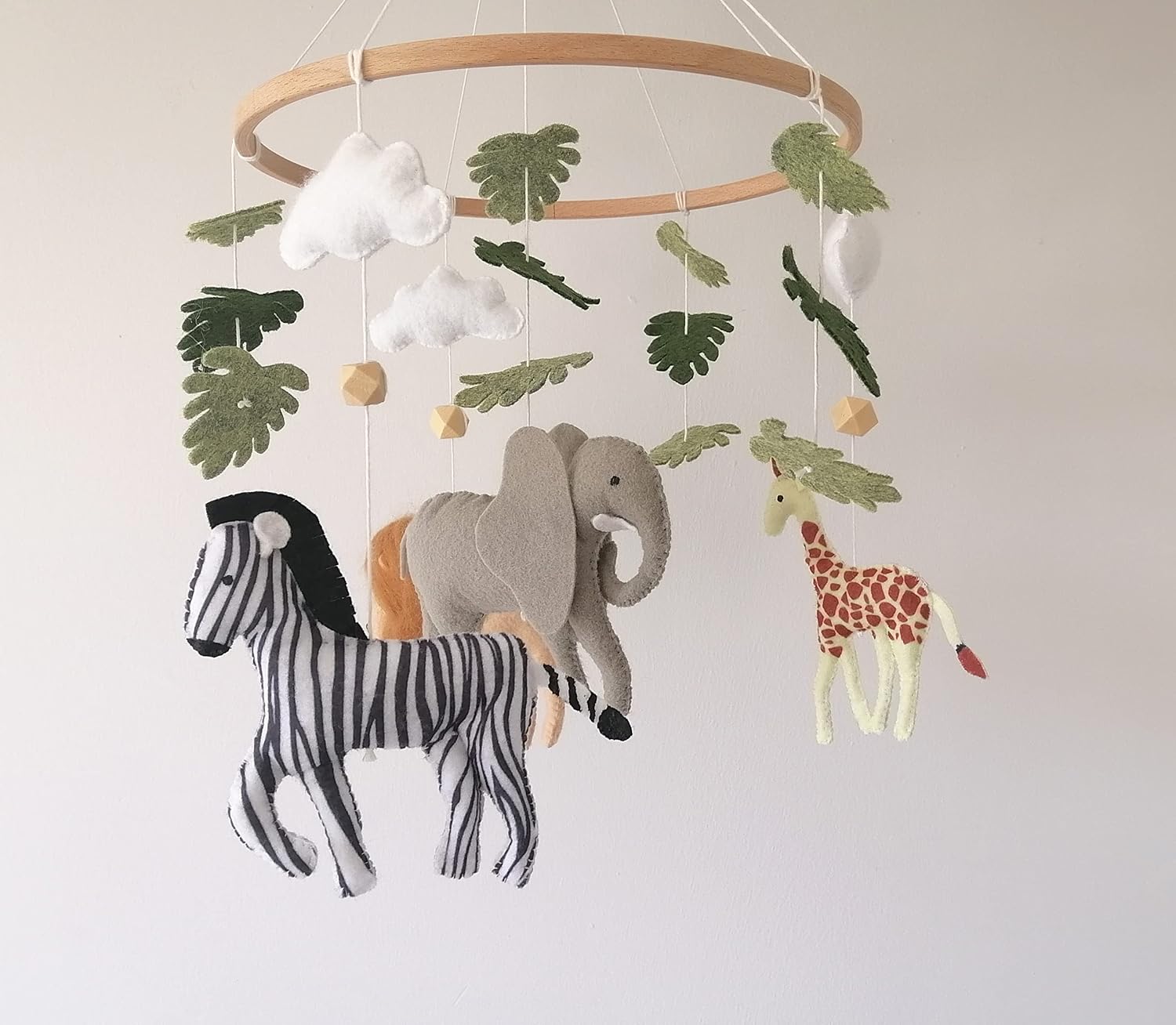 Africa Animals Crib Mobile,Zoo Animals Baby Mobile,Africa Nursery Decor,Safari Baby Mobile,Giraffe,Zebra,Elephant,Lion cot Mobile,Baby Shower Gift