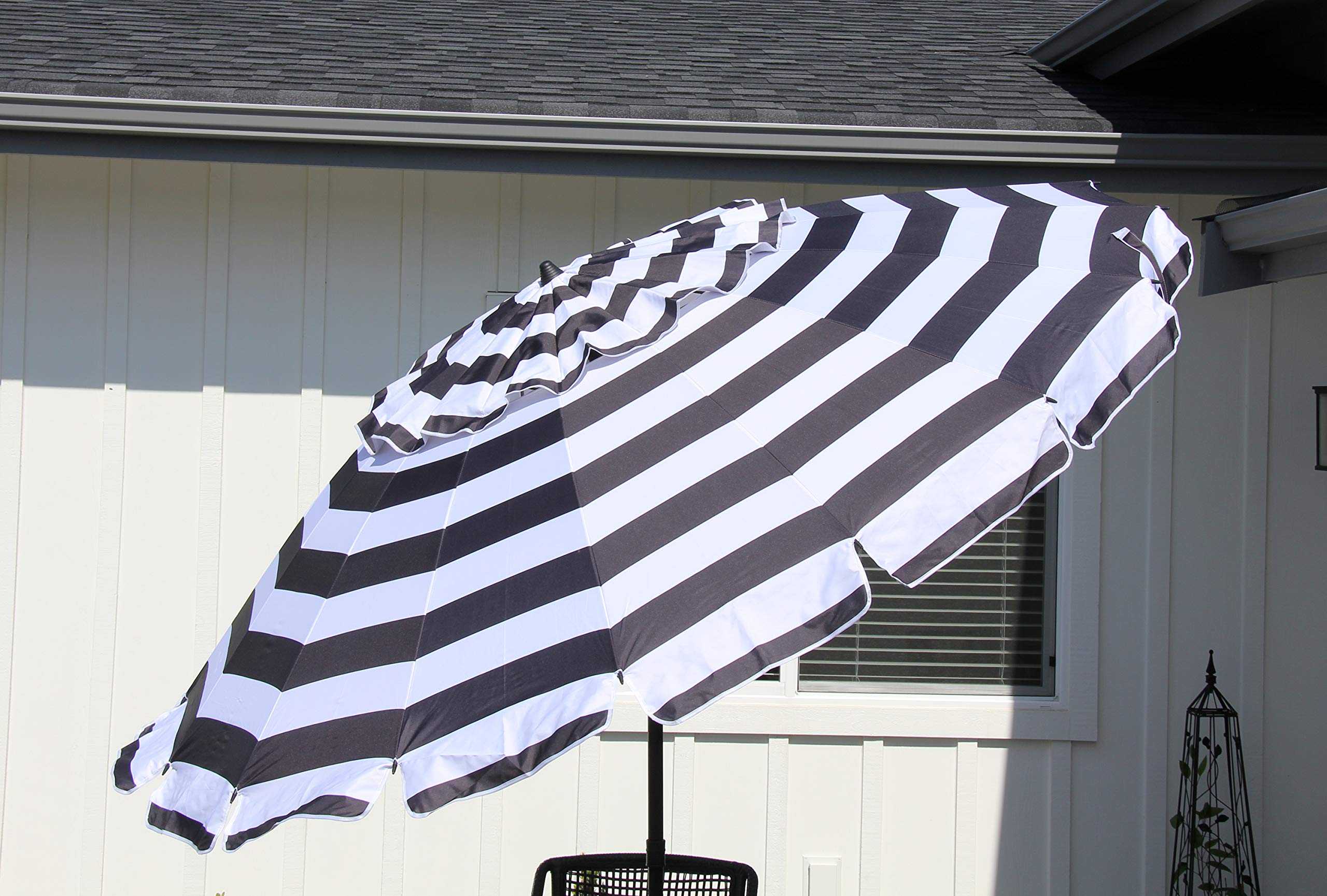 Heininger Deluxe 8 ft Black and White Stripe Patio and Beach