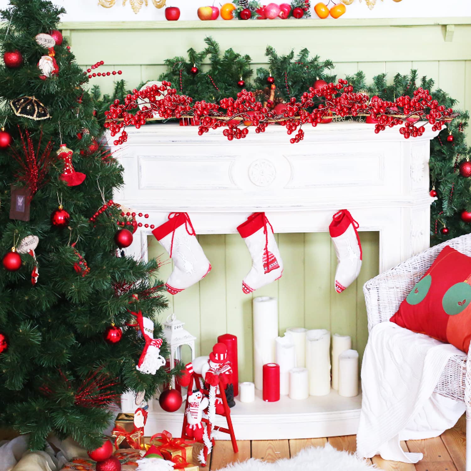 Guirlande Lumineuse De Noël 20 LED - 1,8 M - Fonctionne à Piles - Guirlande De Baies Rouges Artificielles - Décoration Pour La Maison, Le Nouvel An, Les Fenêtres, La Cheminée, Les