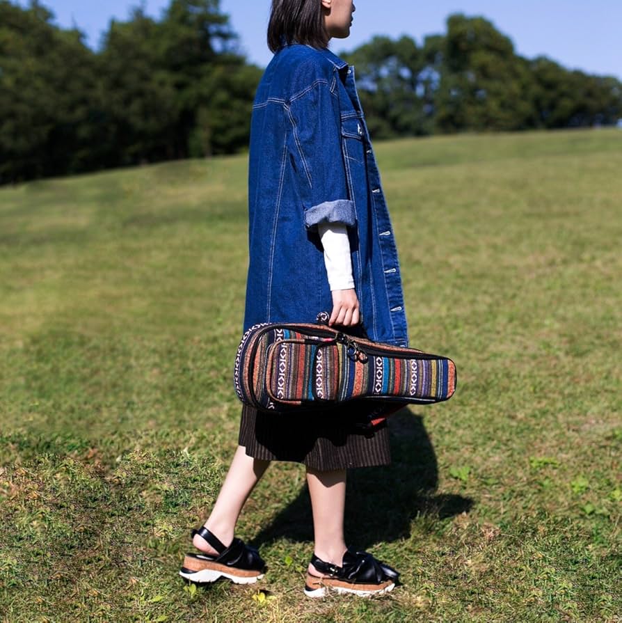 ウクレレ　ソフトケース付き Amazon.co.jp: 【KIWAYA】 ソプラノ用 ウクレレソフトケース 5-S