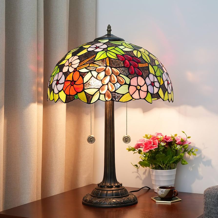 ステンドグラスのテーブルランプベッドサイドランプヨーロッパスタイル