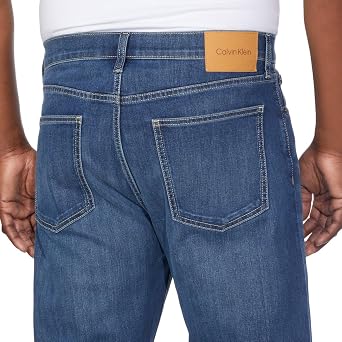 Calvin Klein Men's Slim Straight Jean