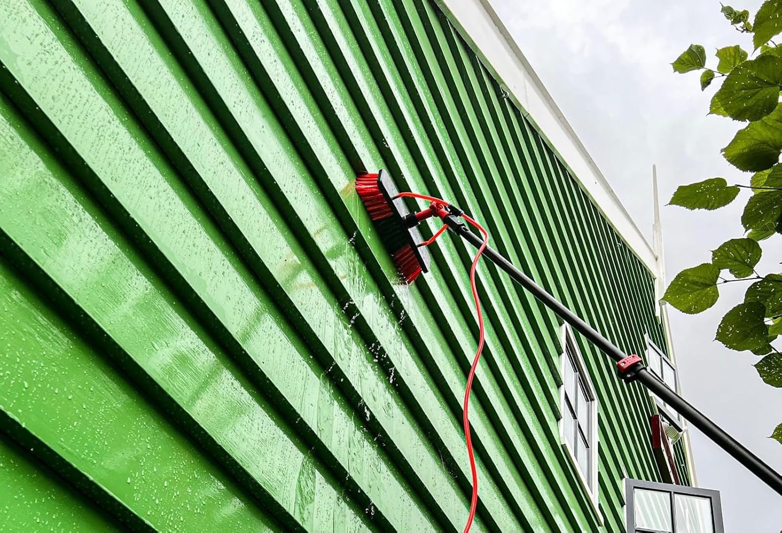 Solarpanel-Reinigungsbürsten-Set, Teleskop-Reinigungsstange, wasserbetriebener Teleskopstab, verstellbare Teleskopstange, kommt mit T-förmigem Bürstenkopf, Rakel und Reinigungsmittelflasche (55 cm