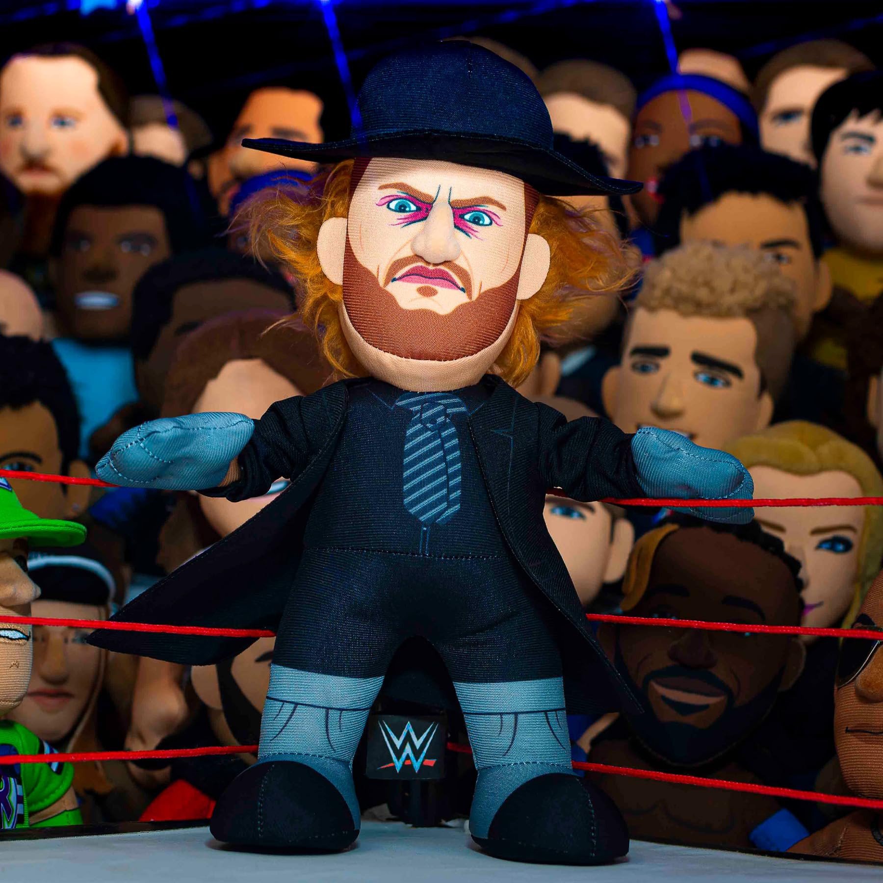 フィギュア用ベルト　39本セット　WWE WWF NXT Amazon.com: Bleacher Creatures WWE The Undertaker 10