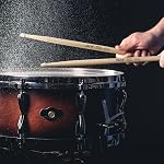 Bâtons de tambour pour tambours, Bois massif naturel & Kit de tambours Accessoires de pratique, Percussion Sticks pour débutant (2 Des paires, 5A)