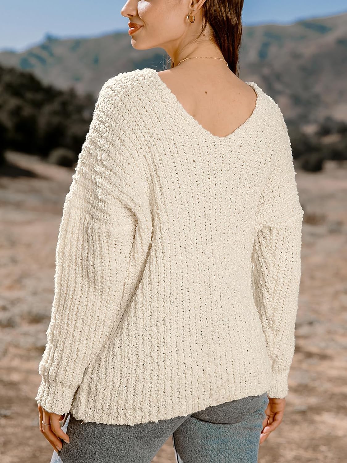 CUPSHE Women's Long Sleeve Sweater V Neck Comfy Loose Oversized Knit Pullover Sweaters - Image 5