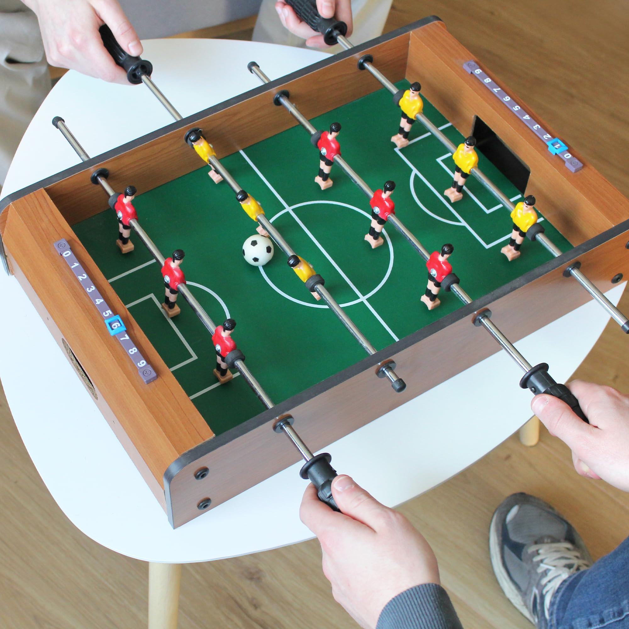 FISHTEC Mini Babyfoot de Table avec 4 Barres et 2 Balles - Jeu de bistrot Convivial et Format Compact pour Enfants et Adultes - Idéal pour Loisir intérieur et soirées Amis