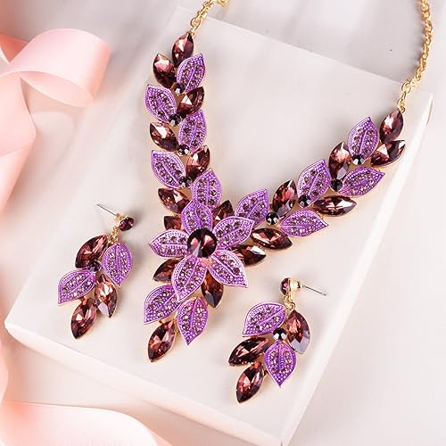 Miniatura 4 de EVER FAITH Juego de aretes de cristal elegante para mujer, diseño de flores y hojas