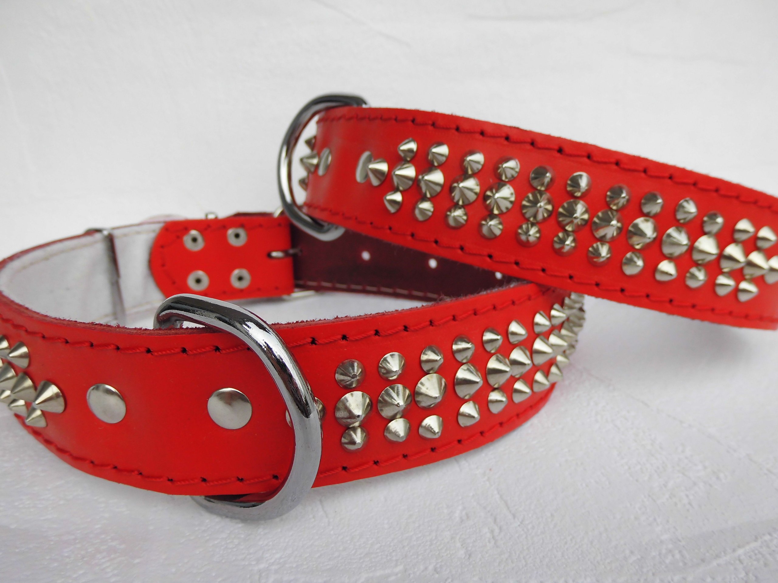 ROTES Leder-Hundehalsband Mit Nieten – Verstellbar 40-46 Cm, Robust & Gepolstert