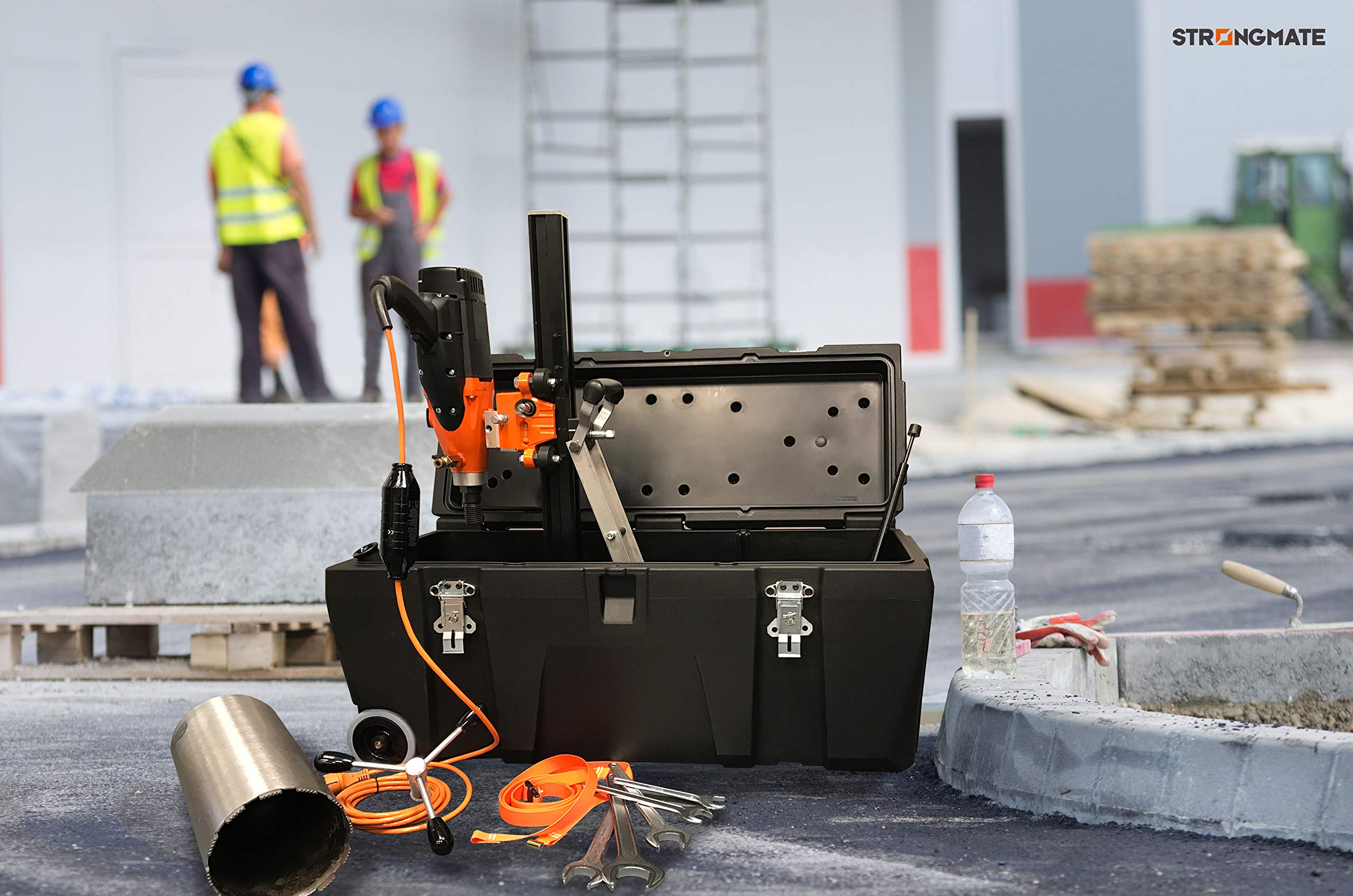 Baúl Trolley Modelo B.HD2-L de doble pared extra resistente para transporte y protección de equipos profesionales. 100x40x47cm. Capacidad 105 Litros.